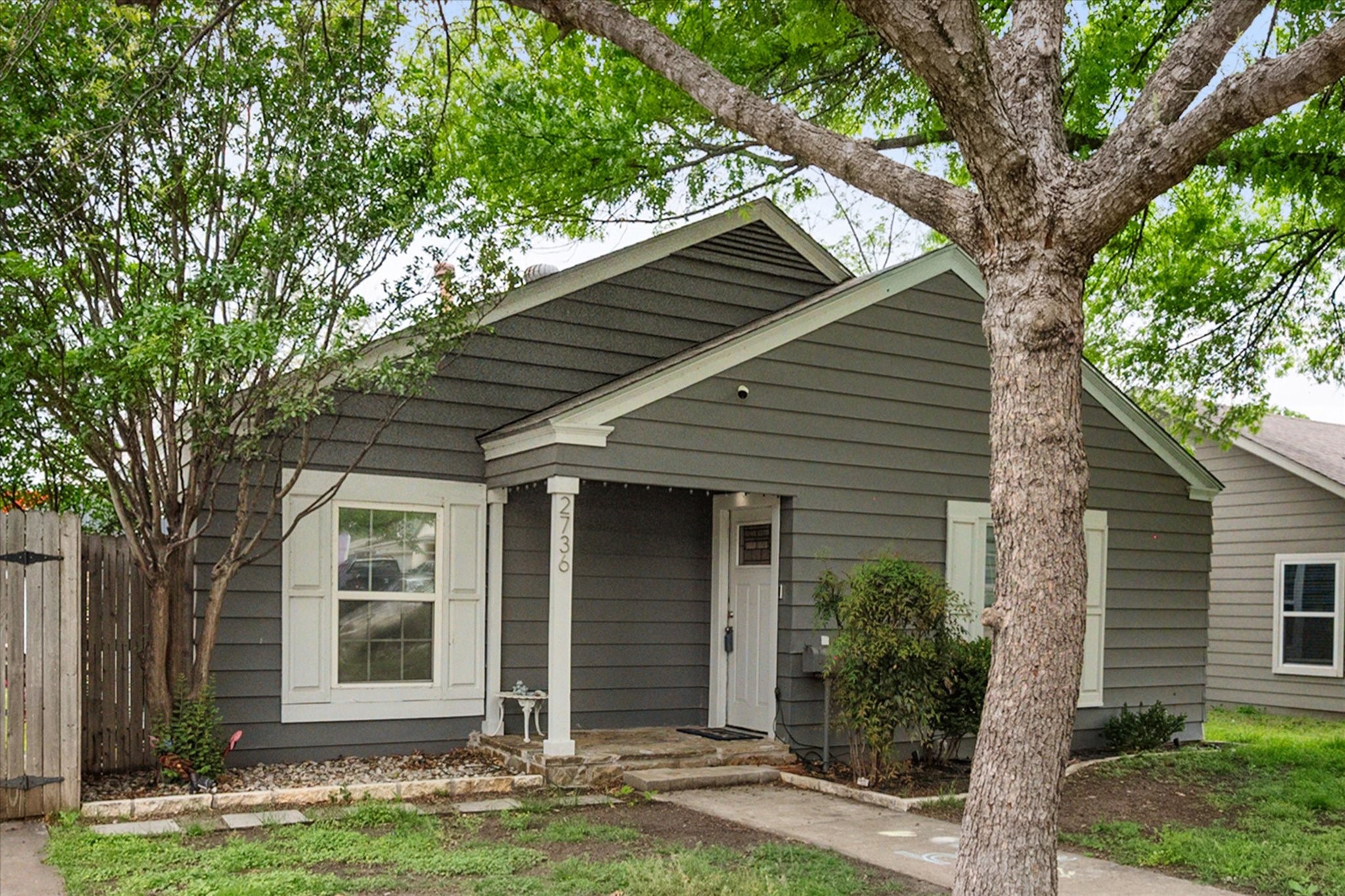 2736 Ryan Avenue