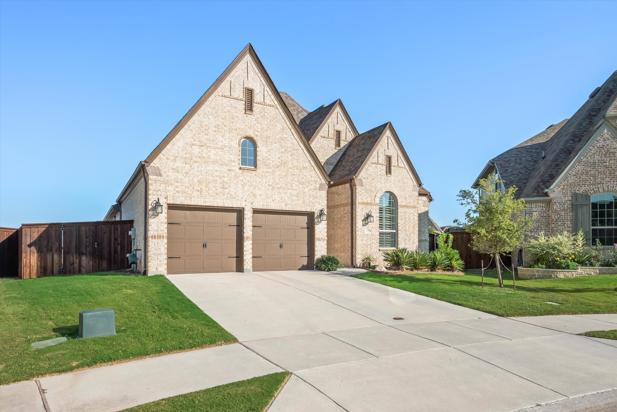 1524 Everitt Trail