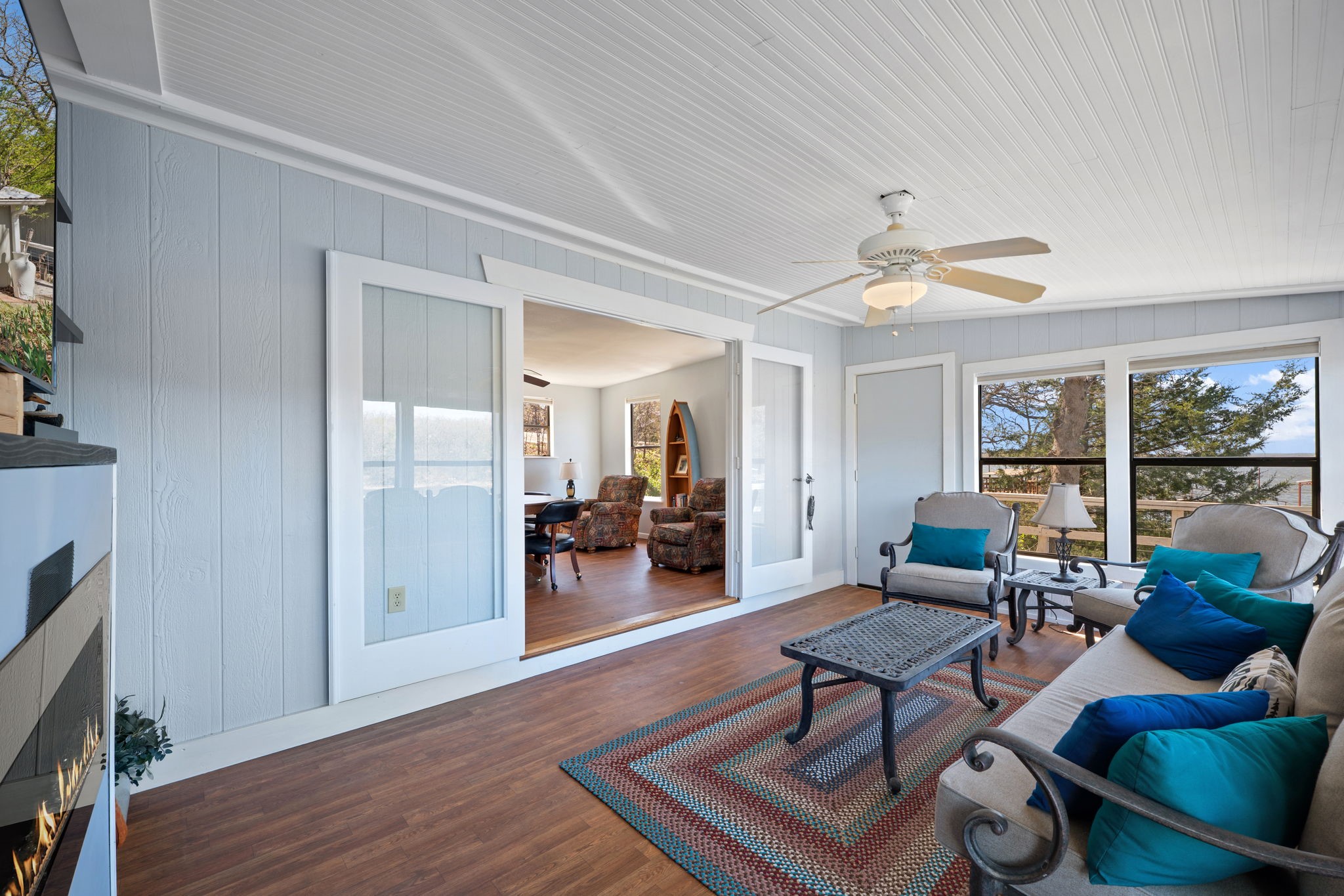 248 Lakeside Drive