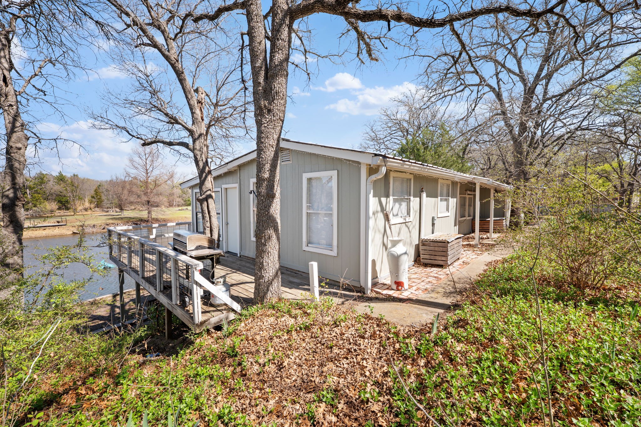 248 Lakeside Drive