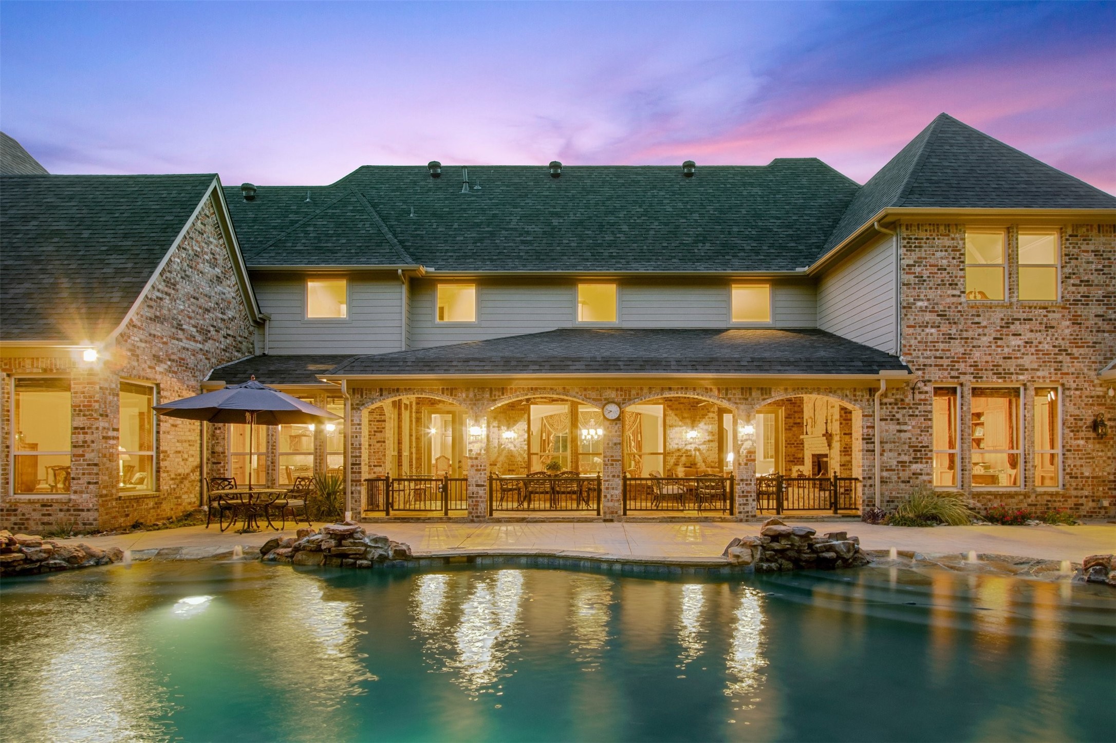 1613 Buckingham Drive