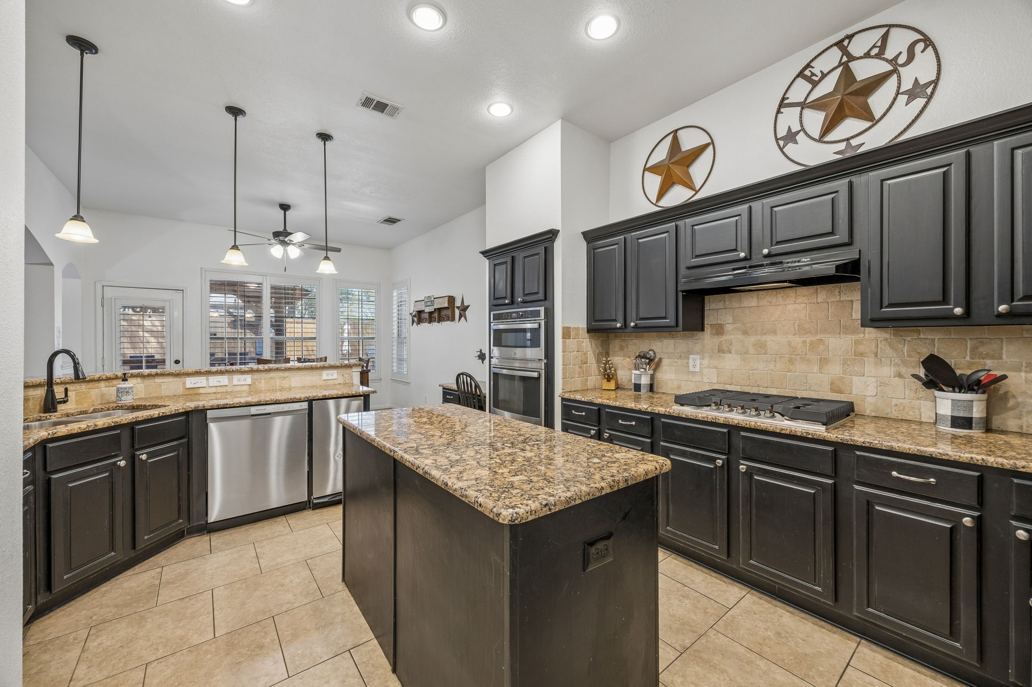 5 Cimarron Court