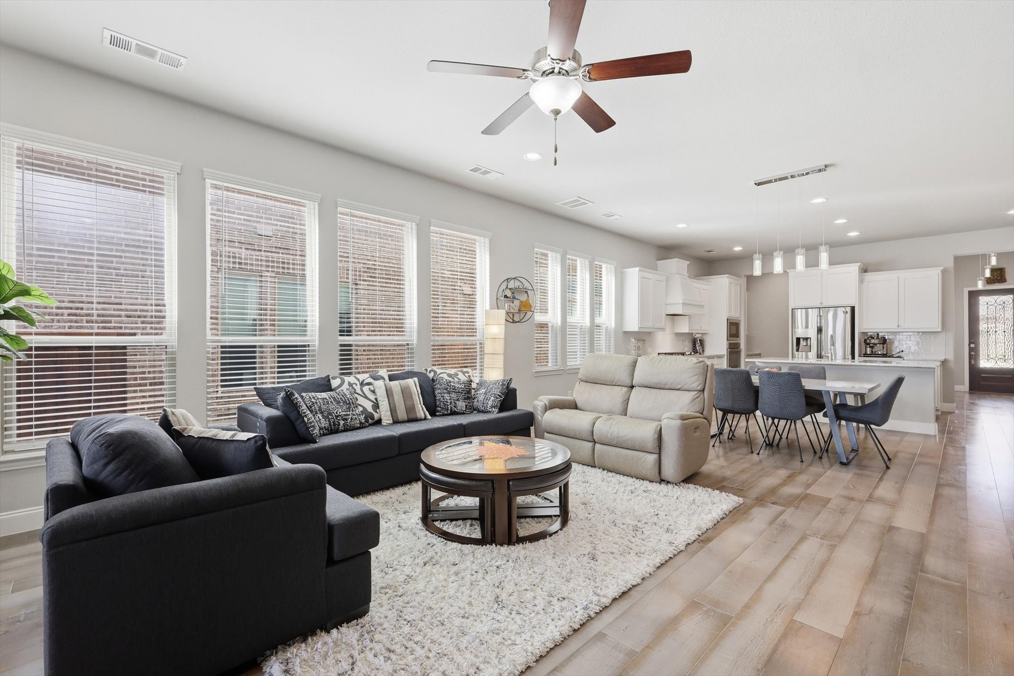 3424 Poinsettia Way