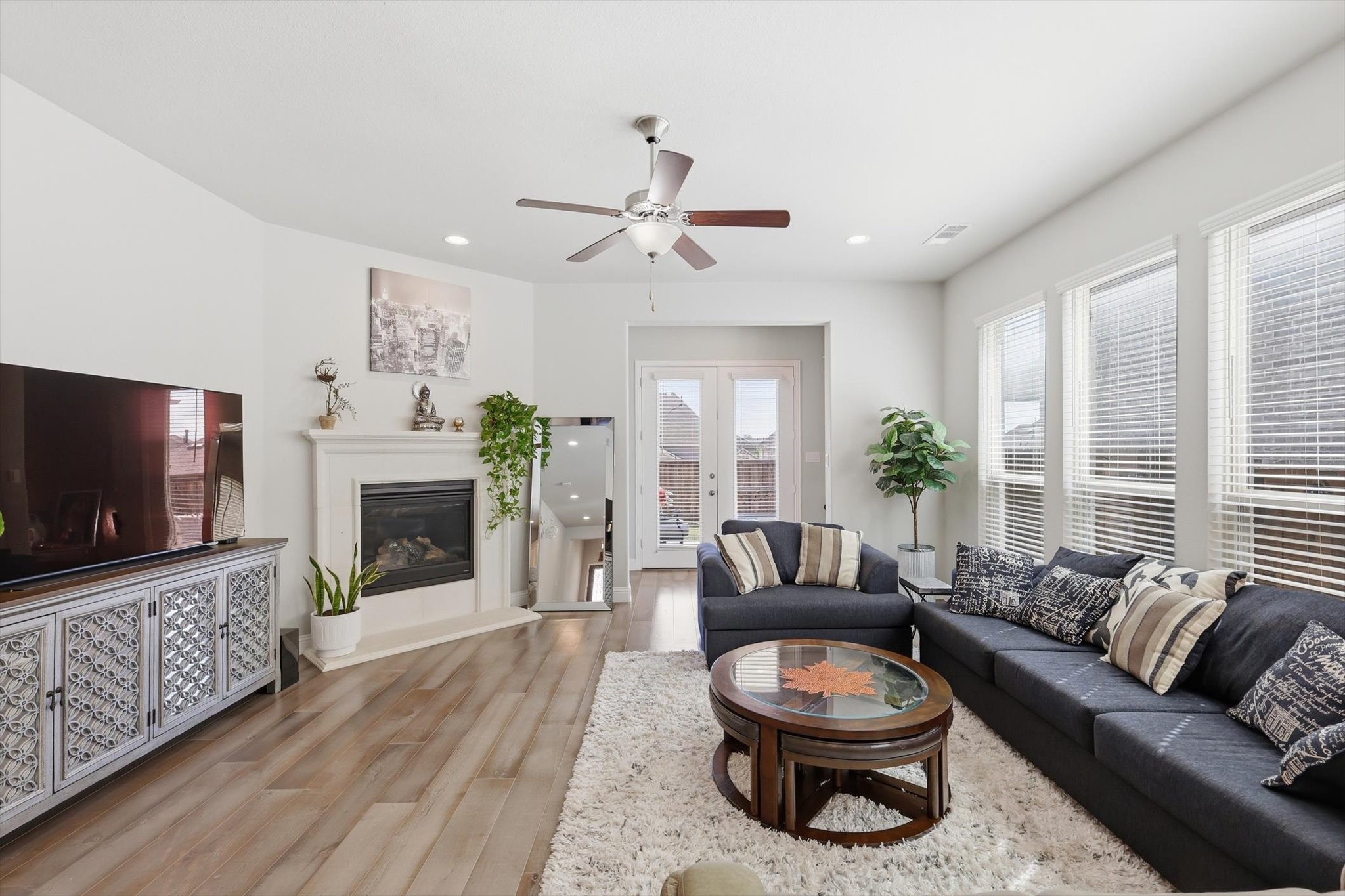 3424 Poinsettia Way