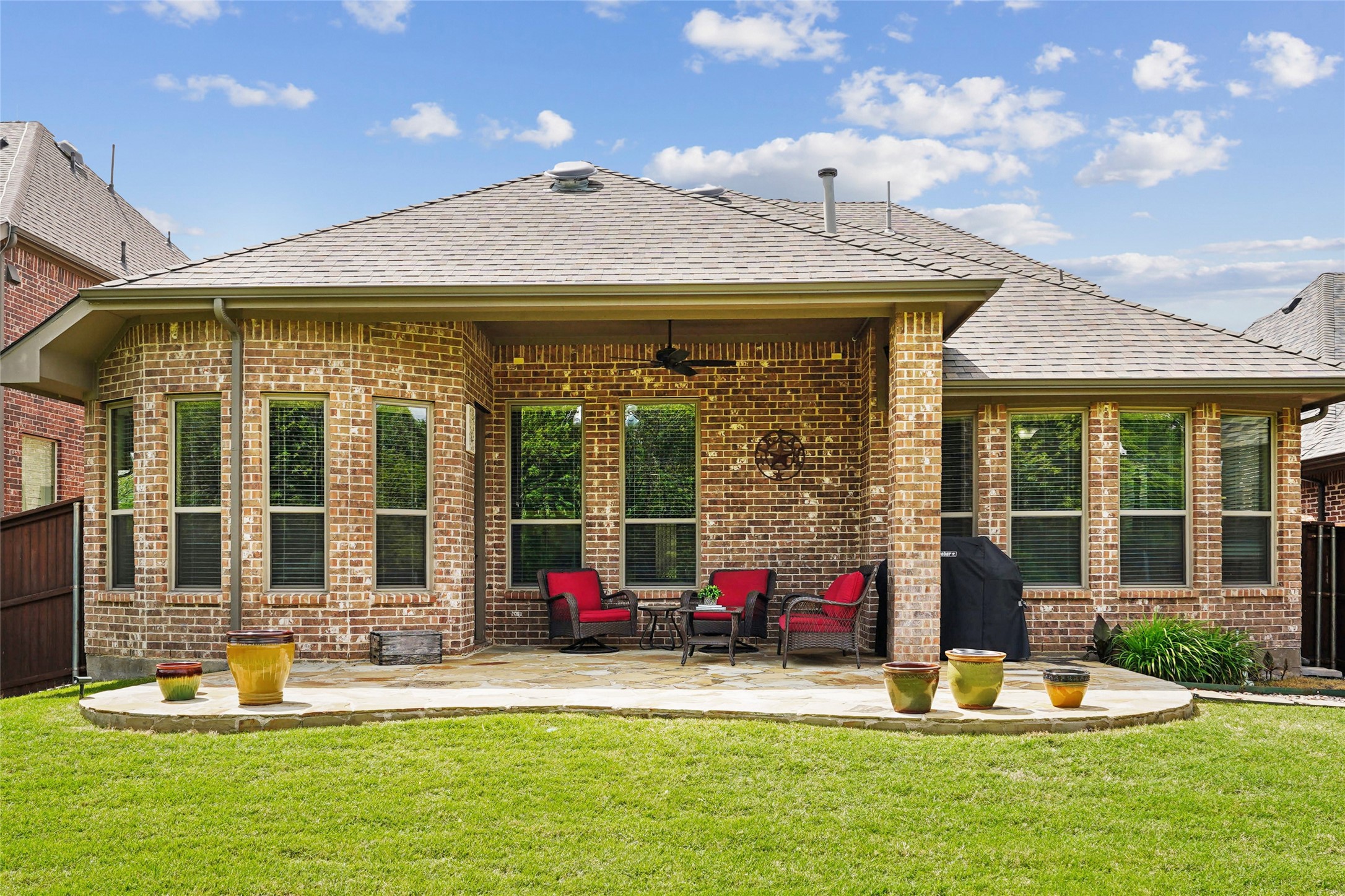 2802 Sherwood Drive