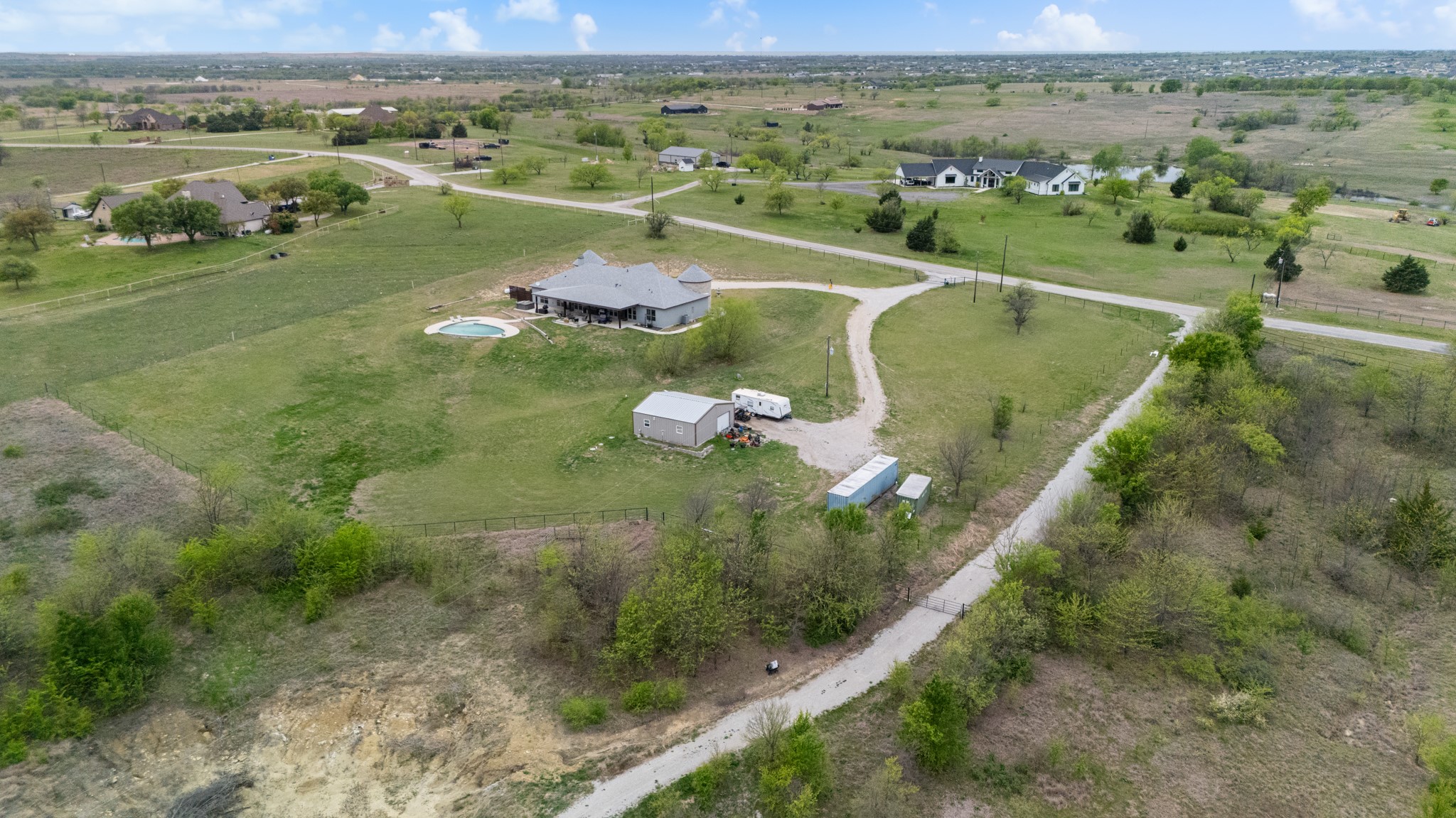 1395 Private Road 4011