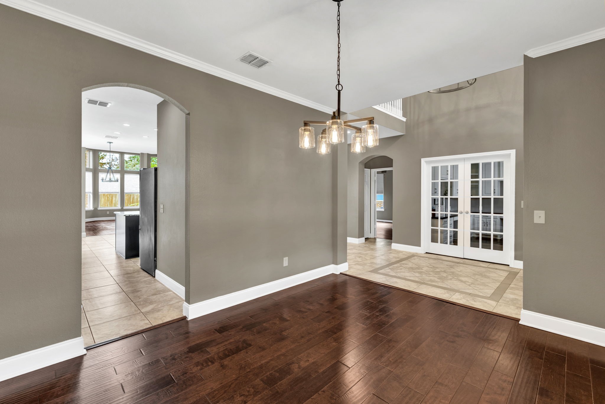 1097 Southampton Drive