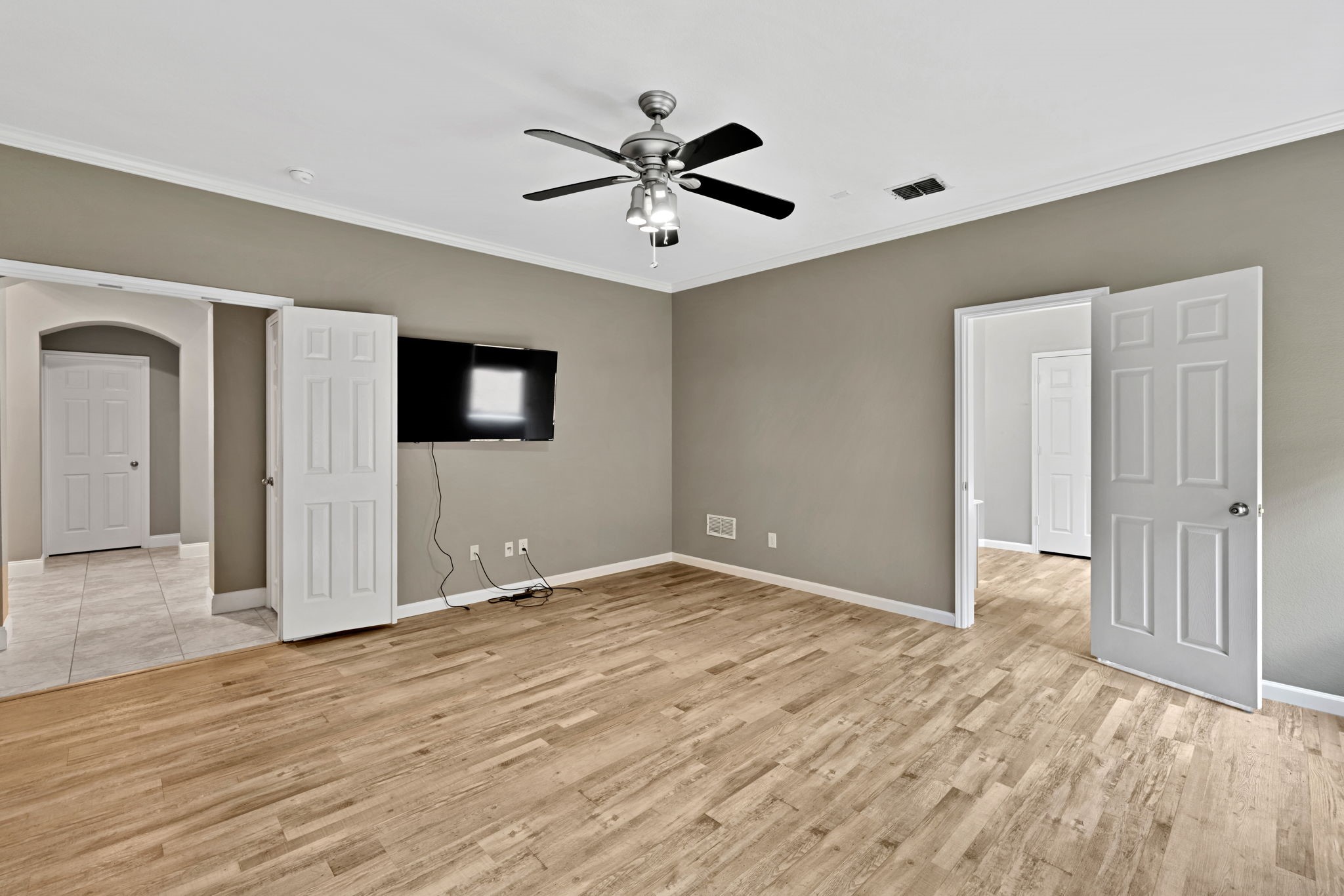 1097 Southampton Drive
