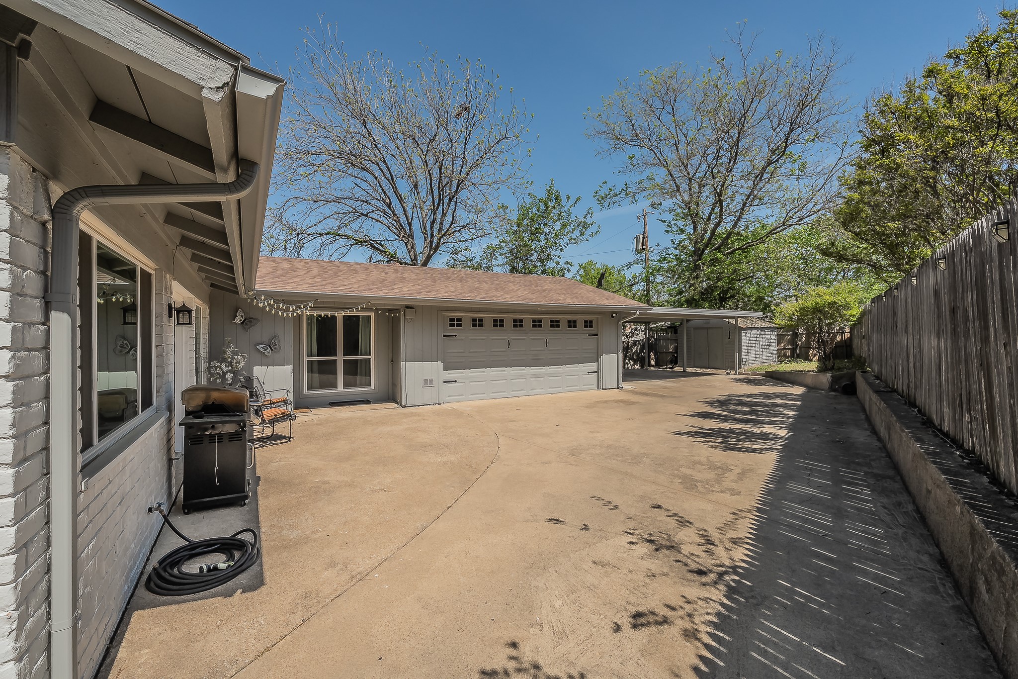 6517 Whitman Avenue