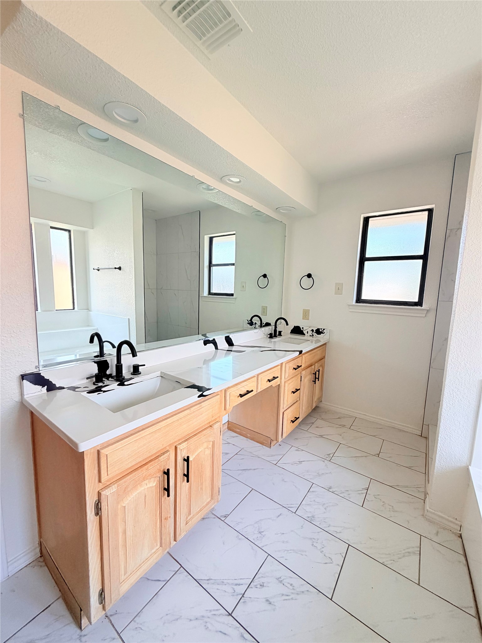 3613 Longbow Lane