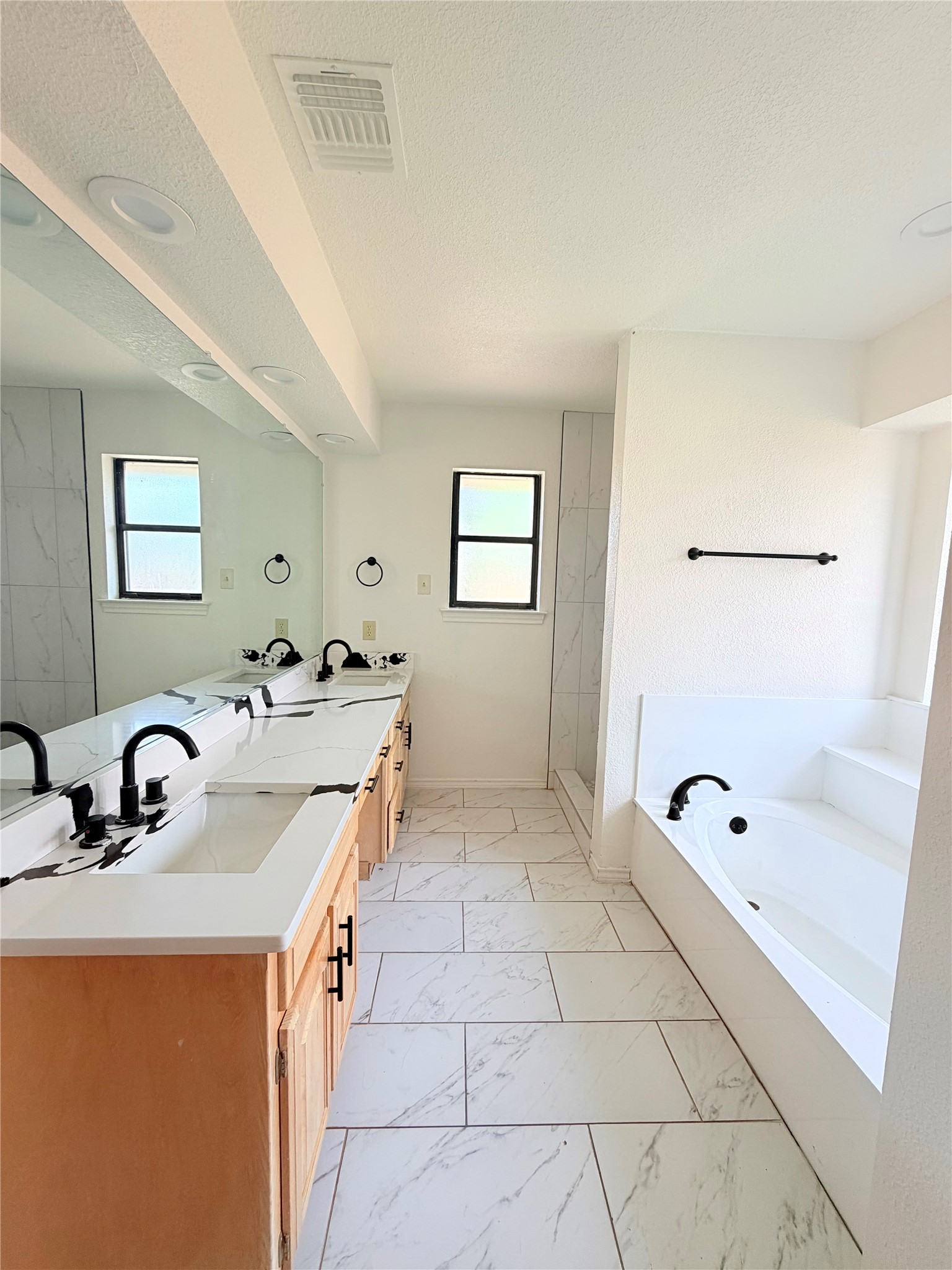 3613 Longbow Lane