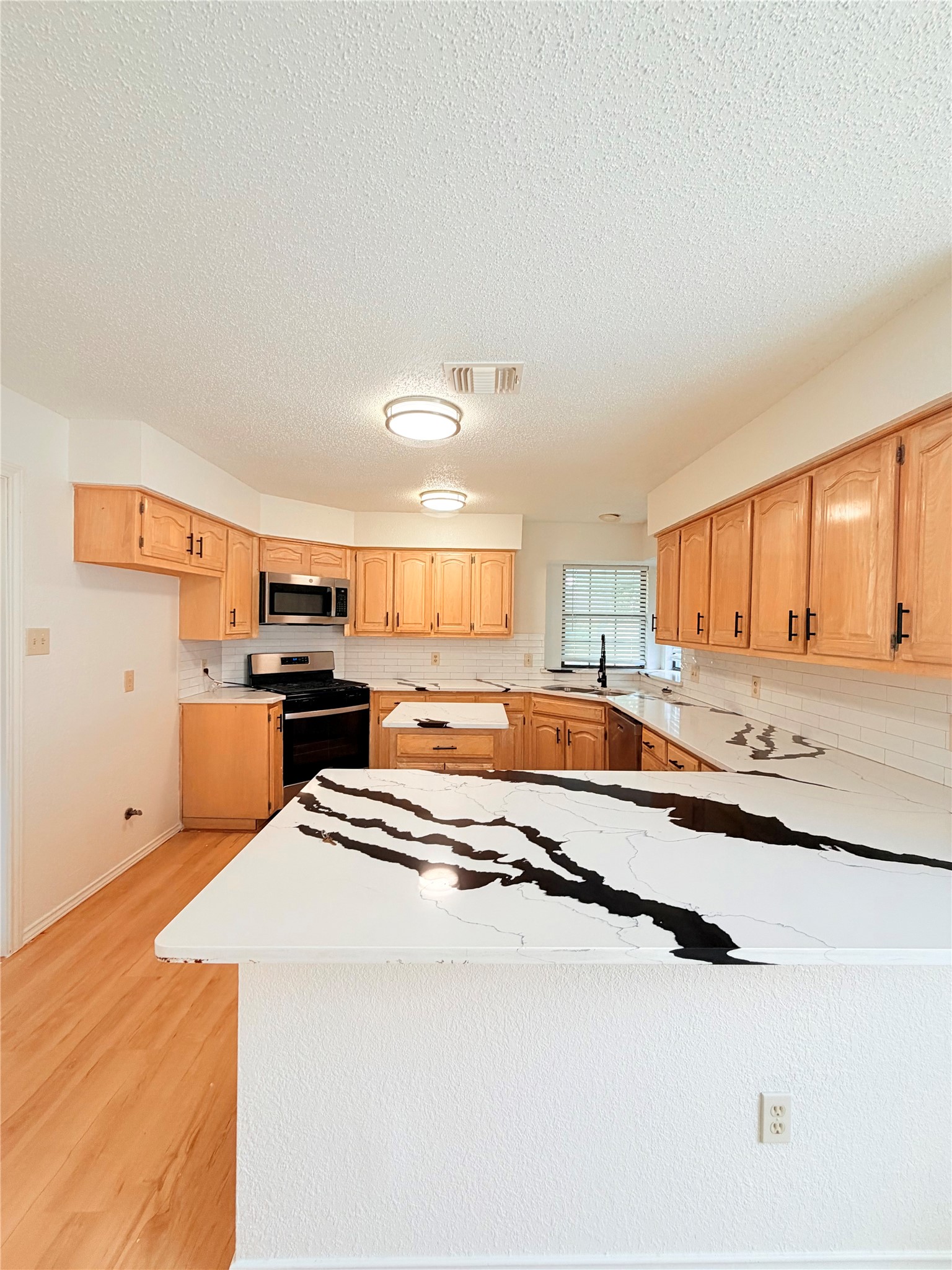 3613 Longbow Lane