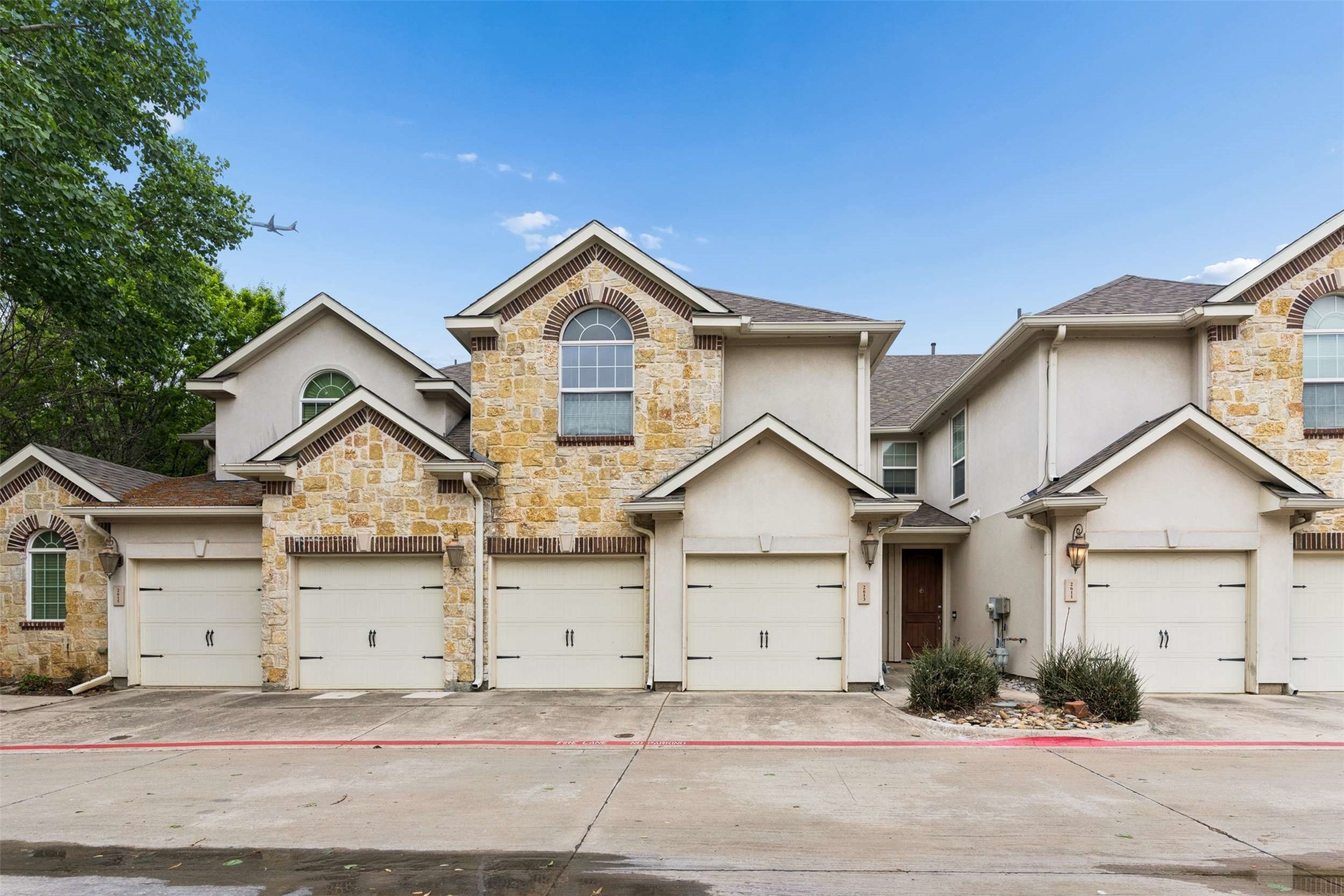 2613 Eagle Drive