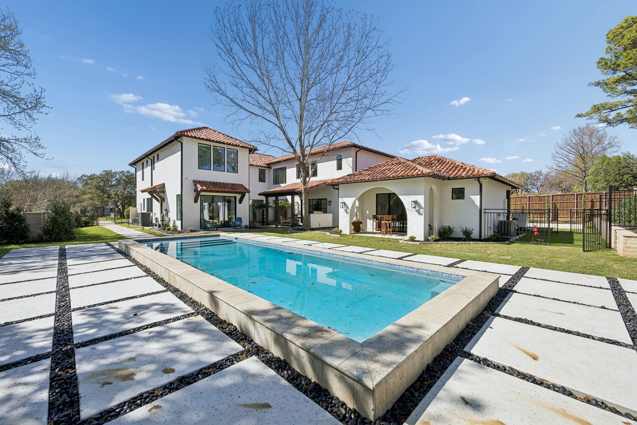 5301 Miramar Lane