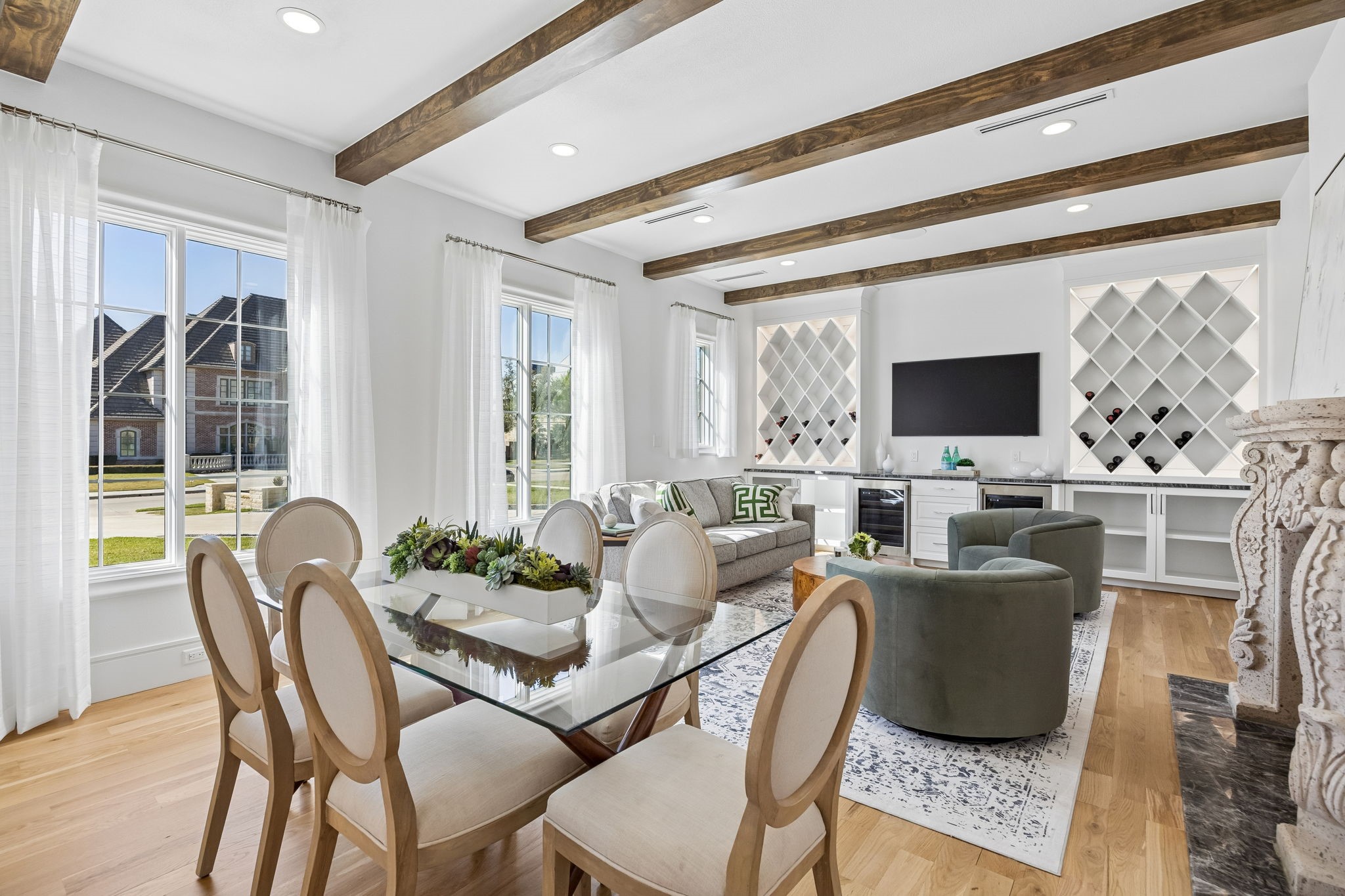 5301 Miramar Lane