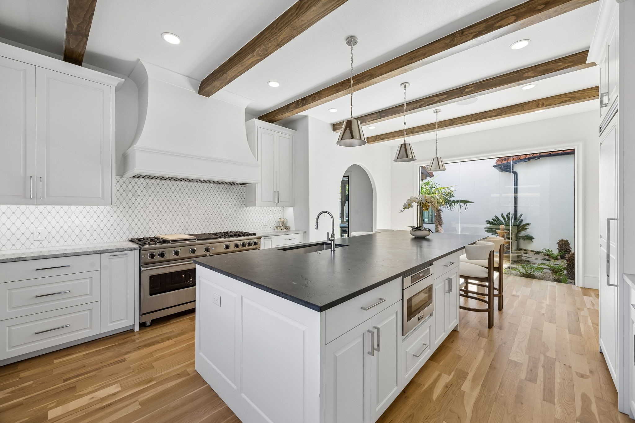 5301 Miramar Lane