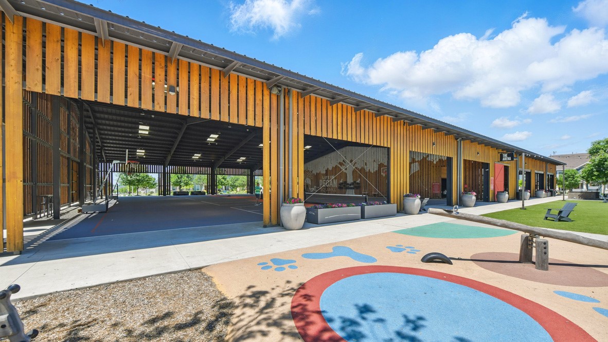 311 N Pecan Parkway