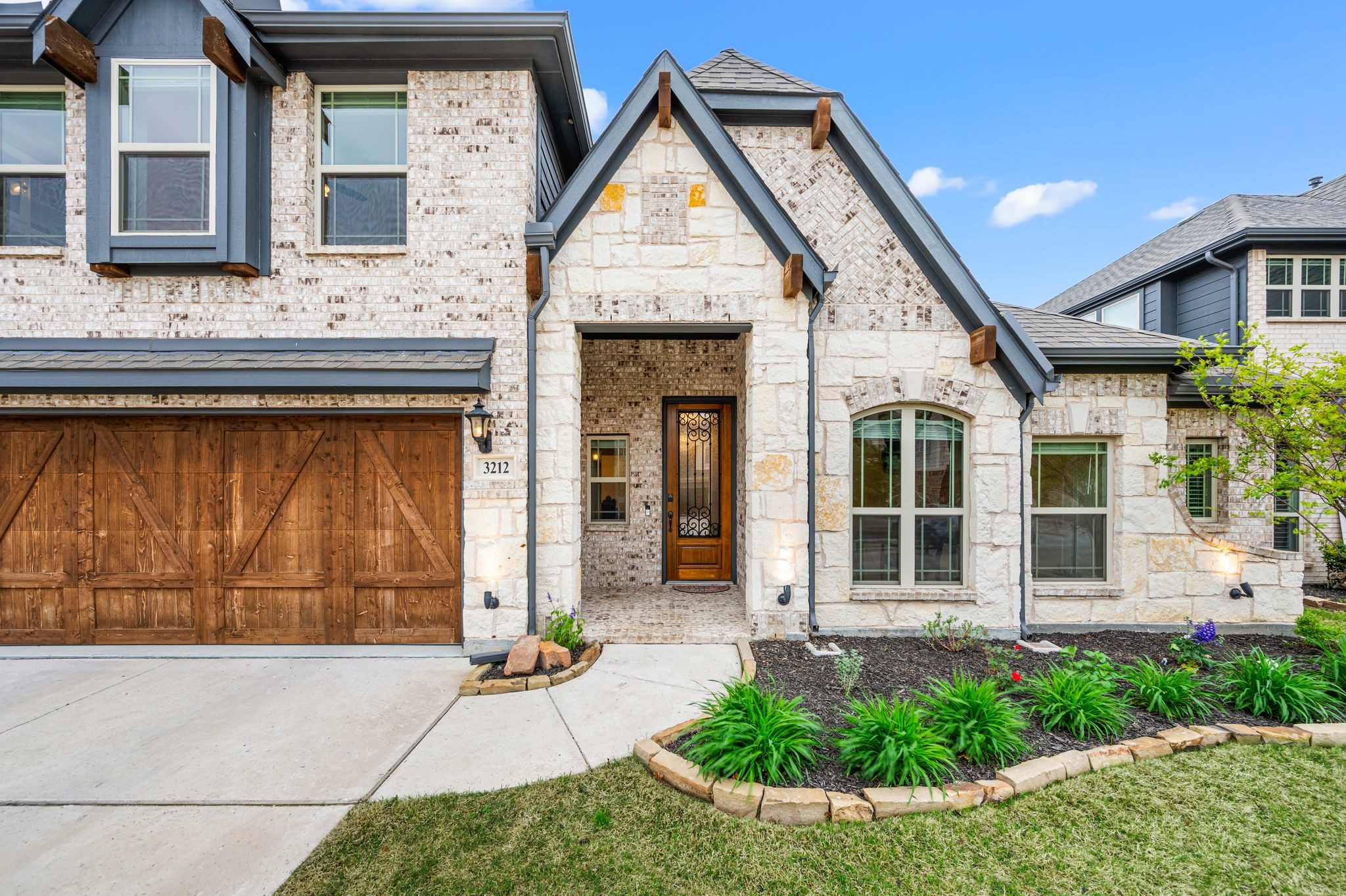 3212 Silver Chase Lane