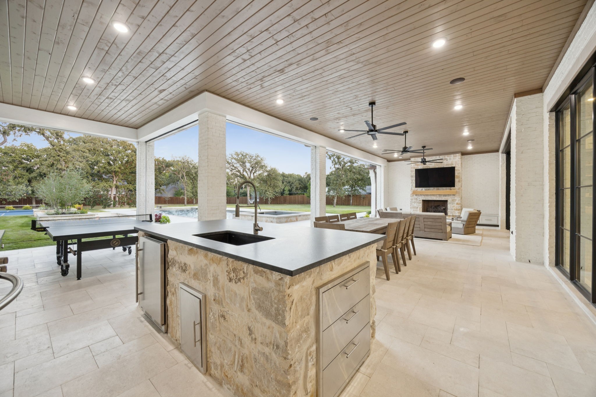 617 Leta Lane