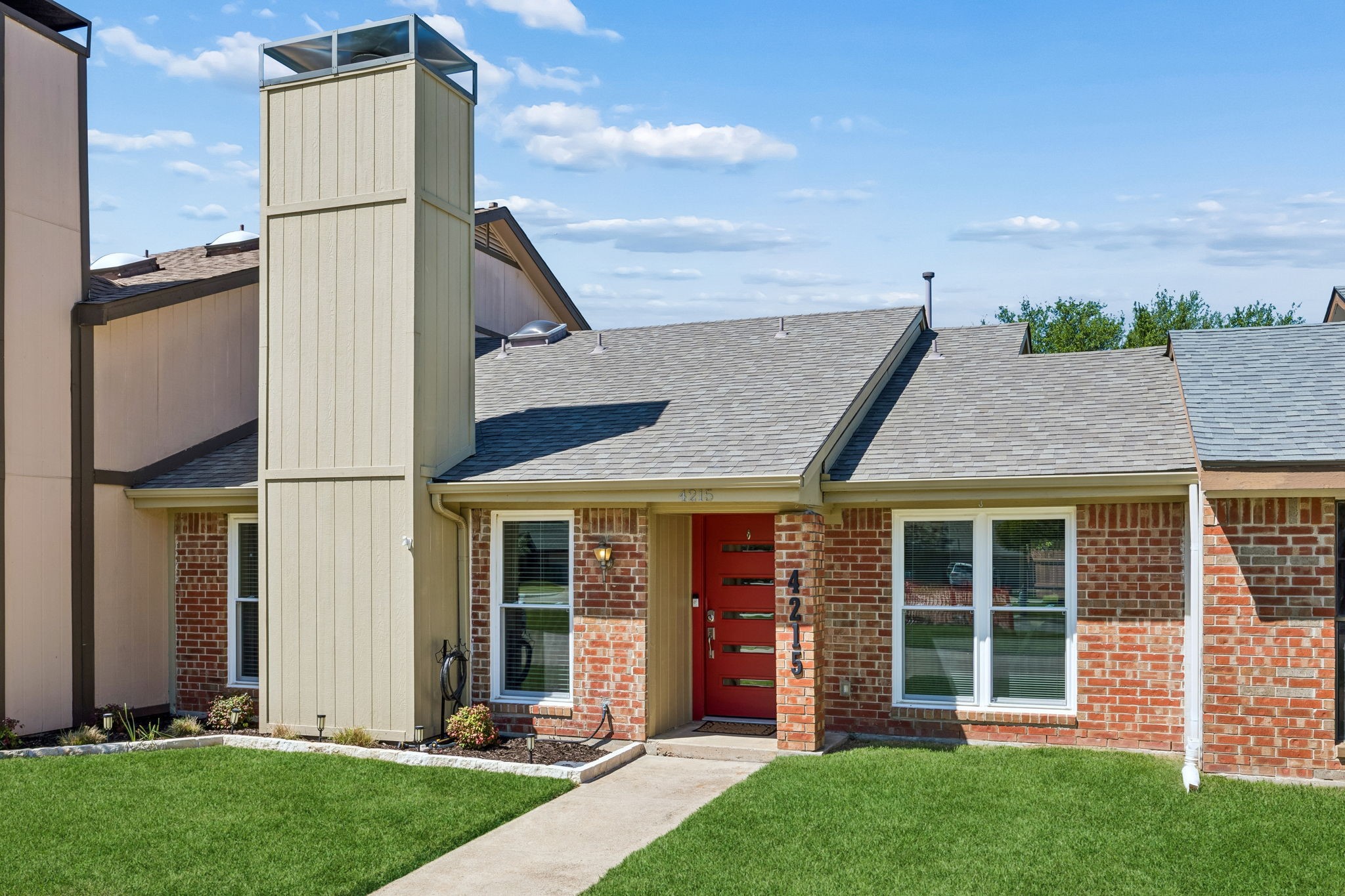 4215 John Court