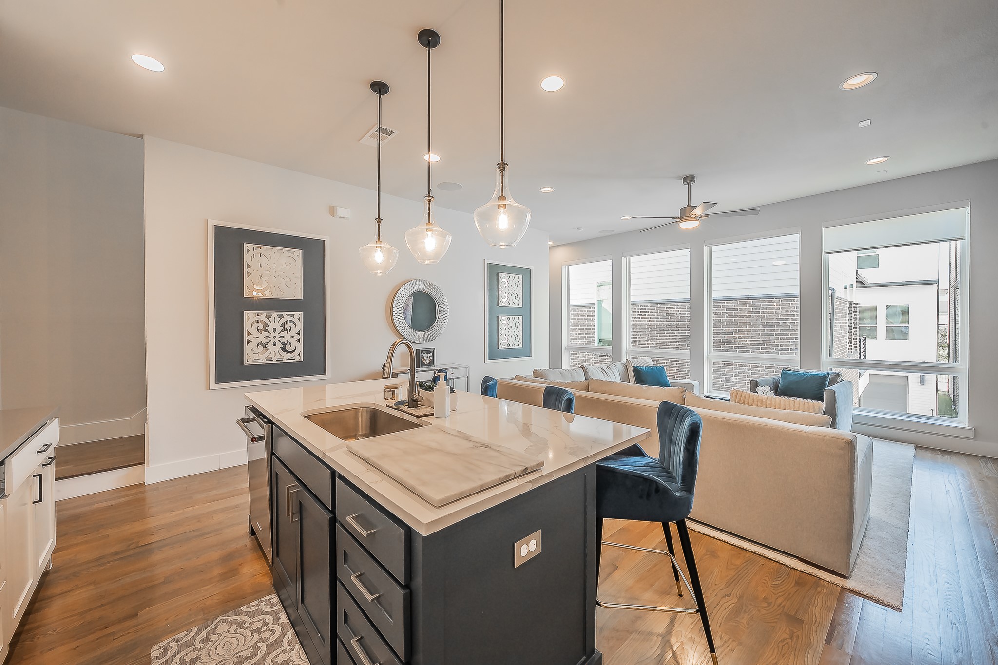 1127 Lavender Ridge