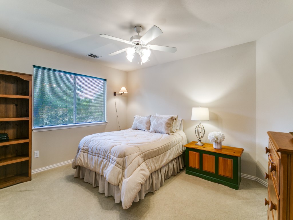 701 Lakehurst Court