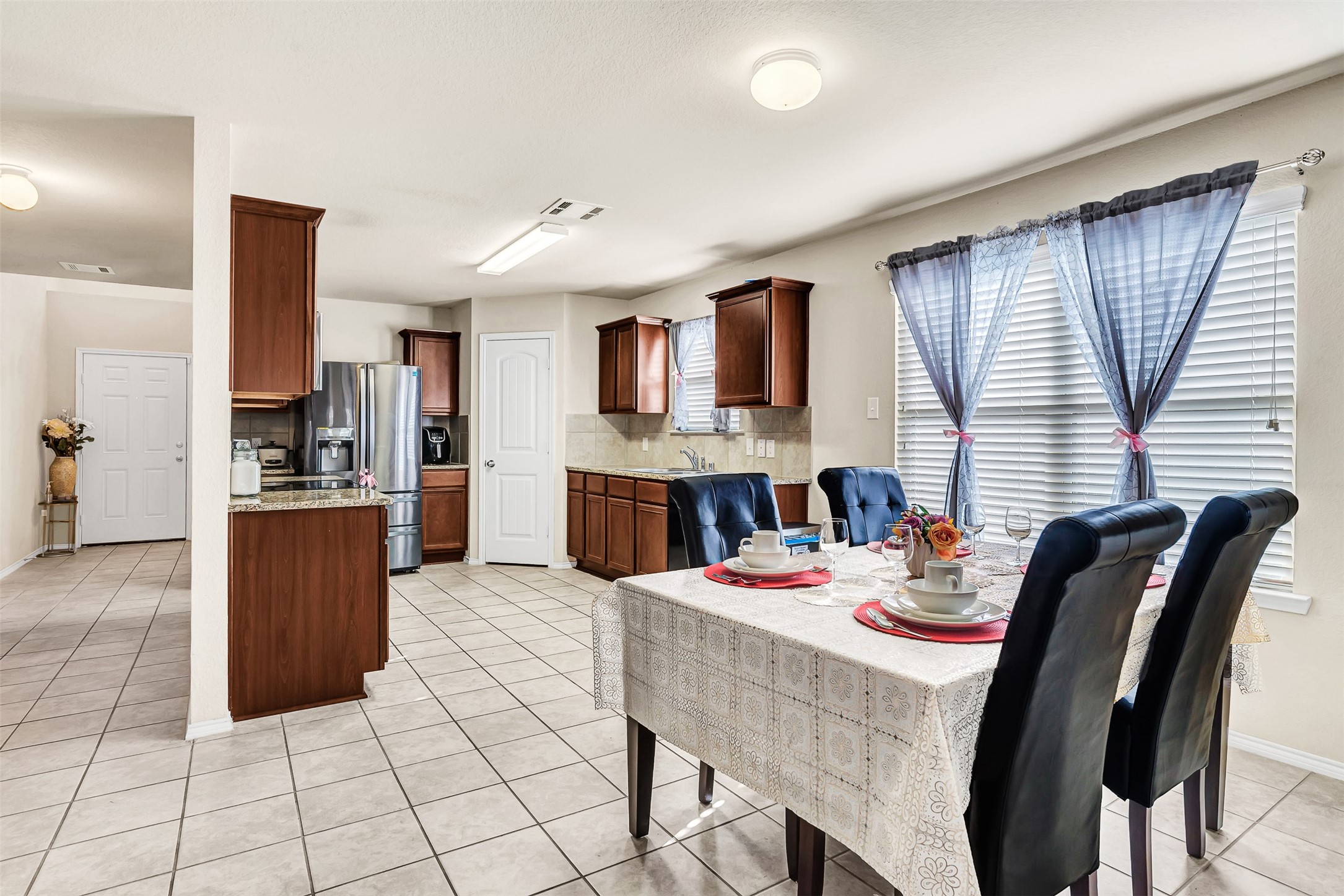 1201 Jasper Crossing