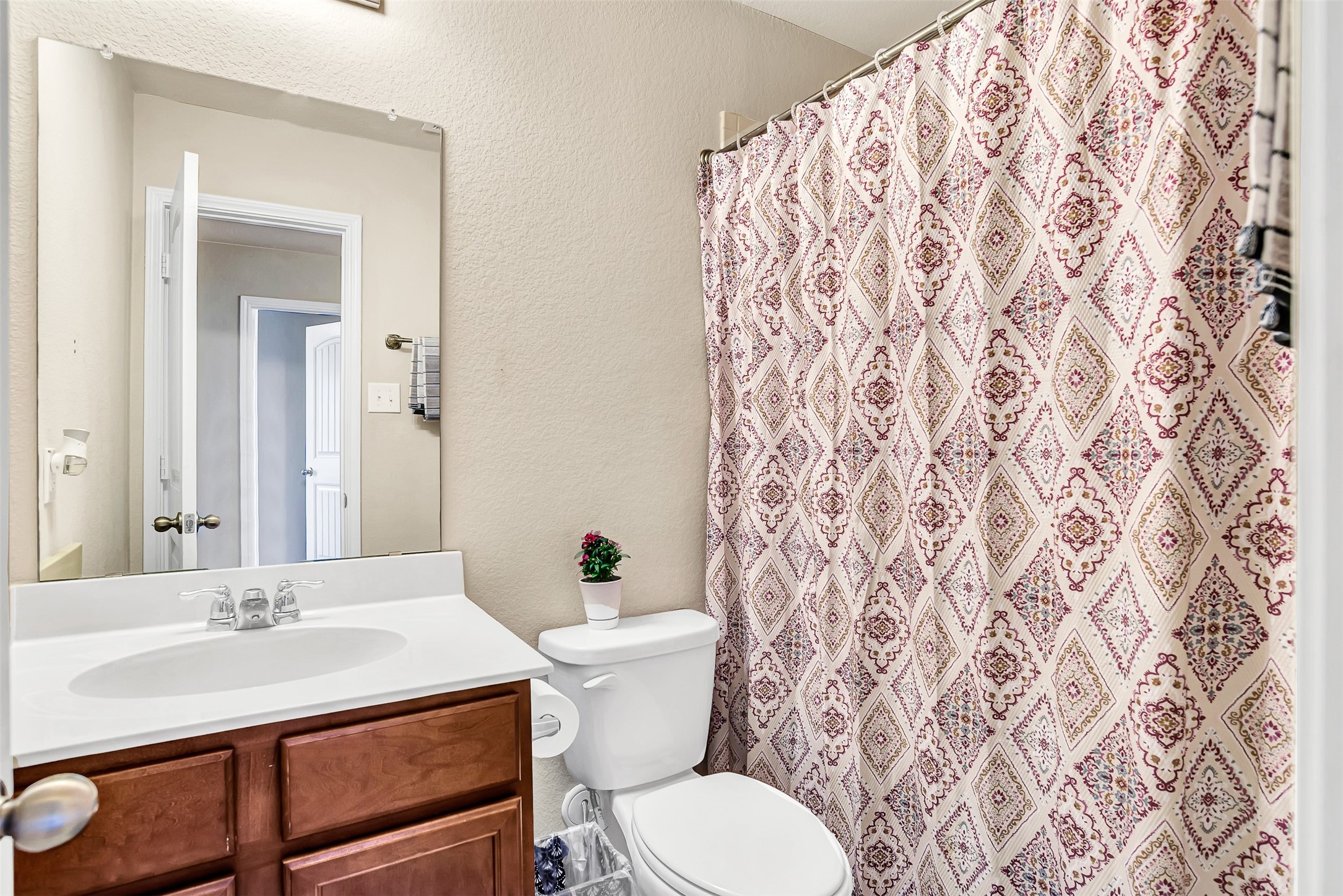 1201 Jasper Crossing