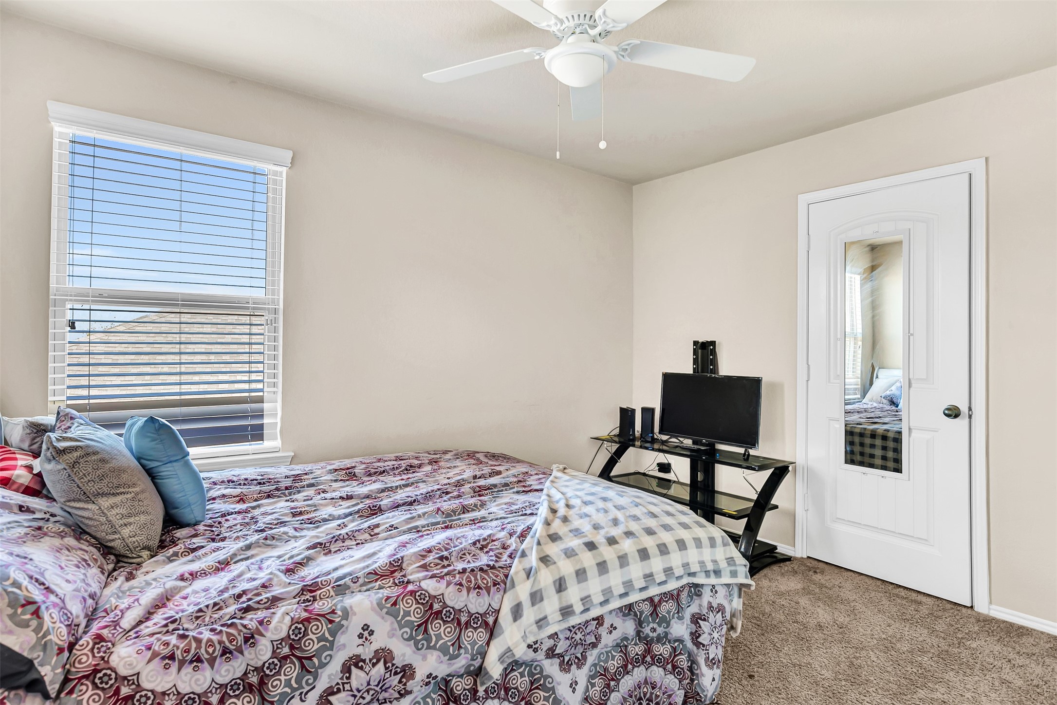 1201 Jasper Crossing