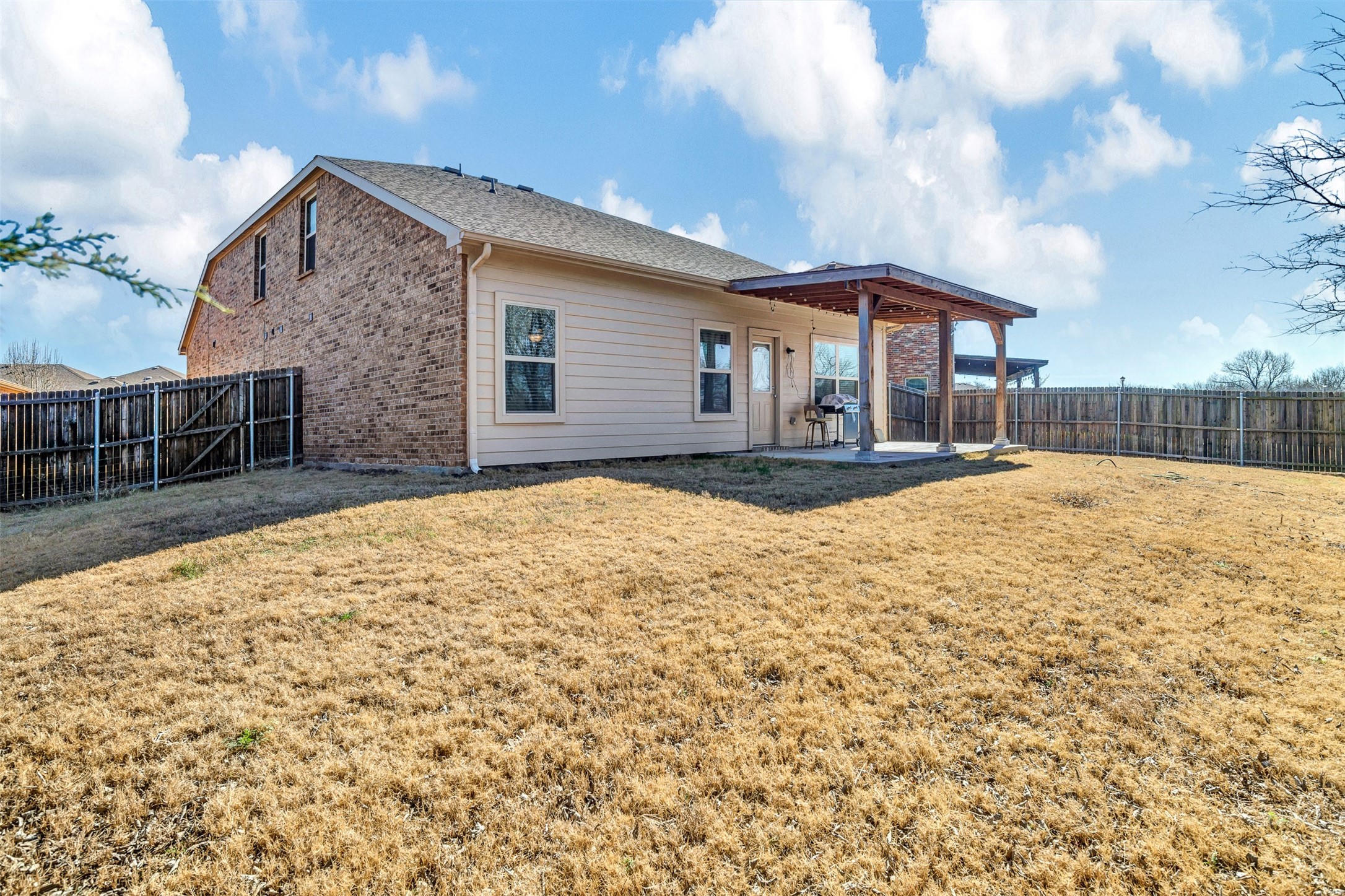 1201 Jasper Crossing