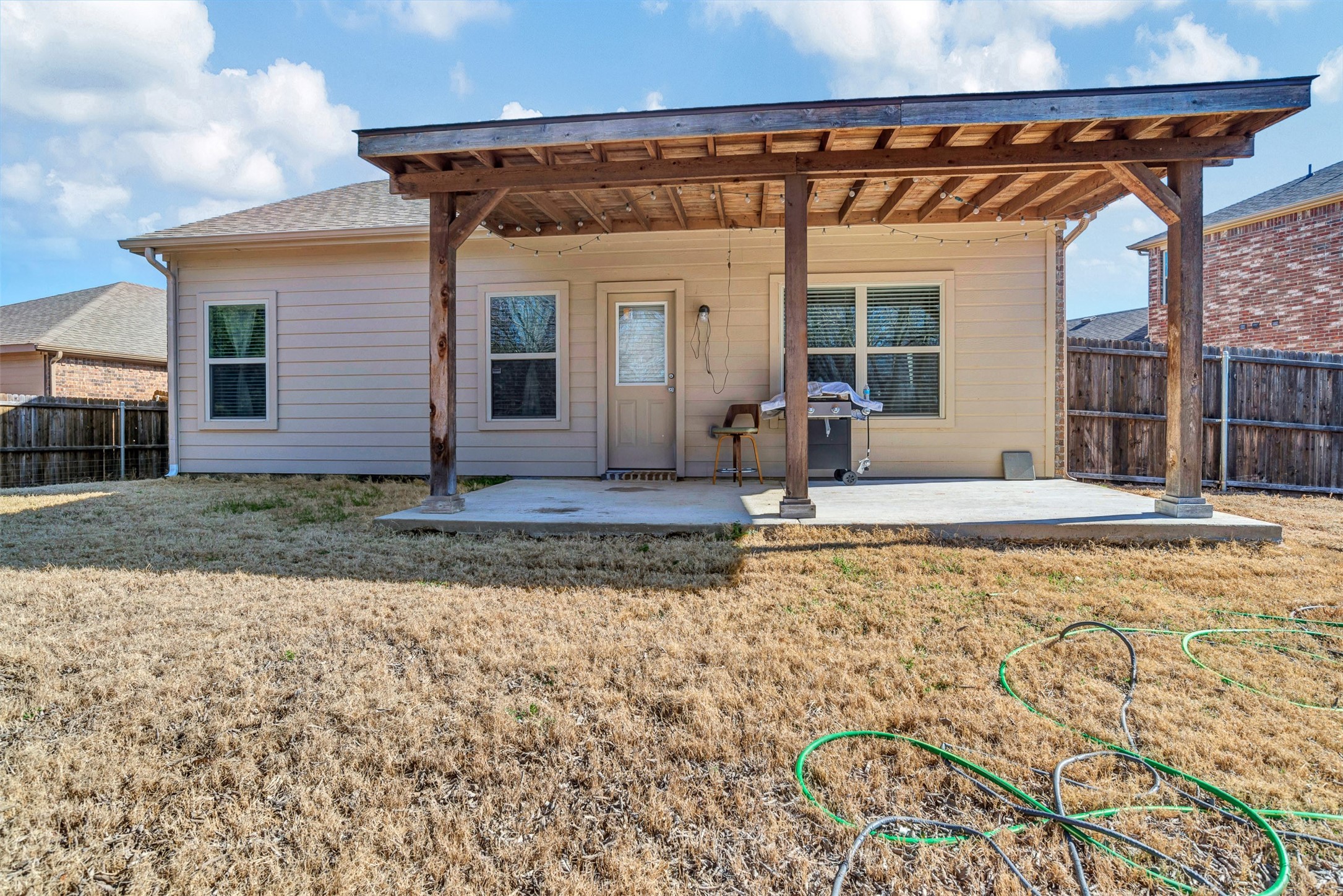 1201 Jasper Crossing