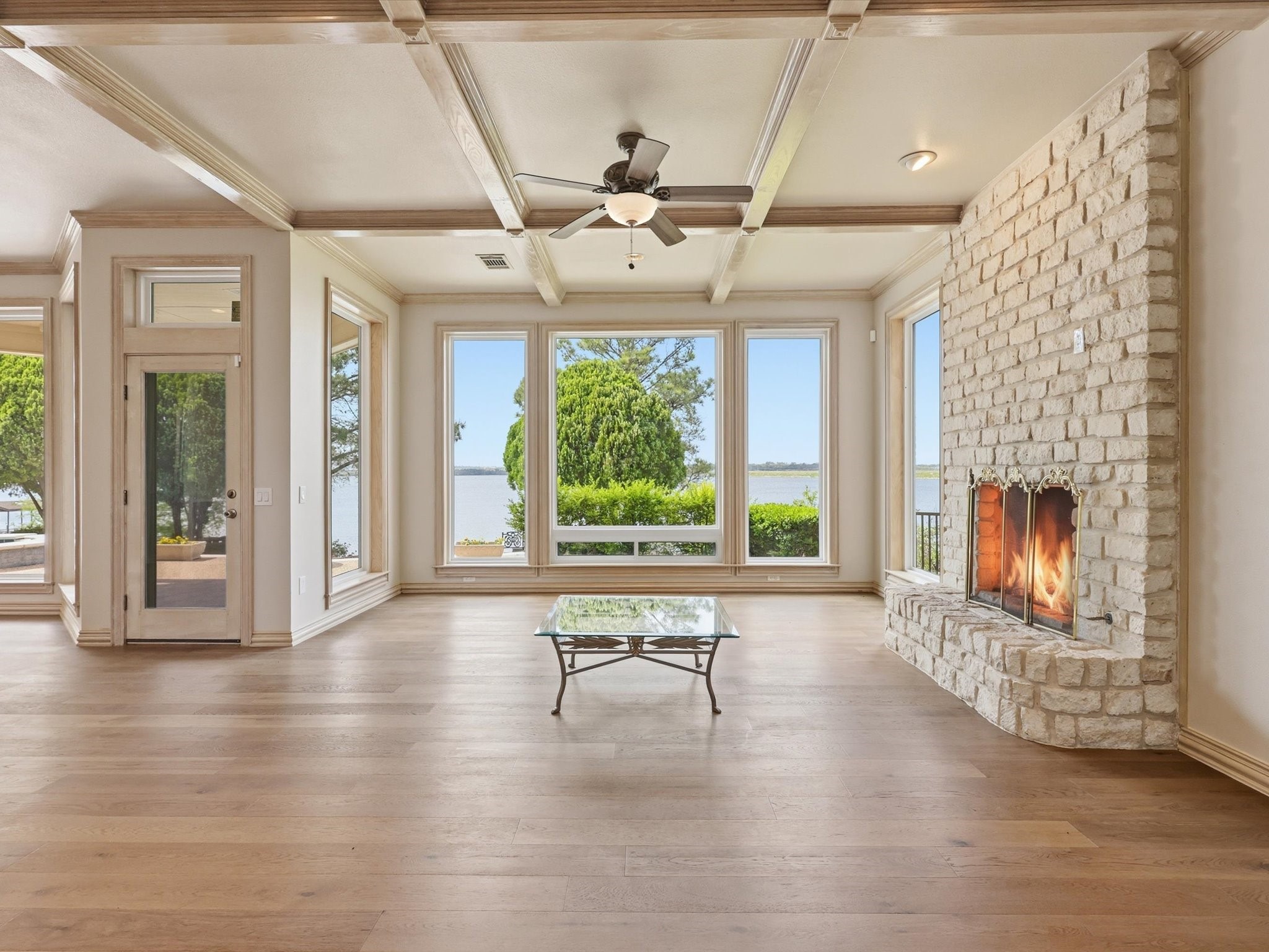 5815 Bay Club Drive