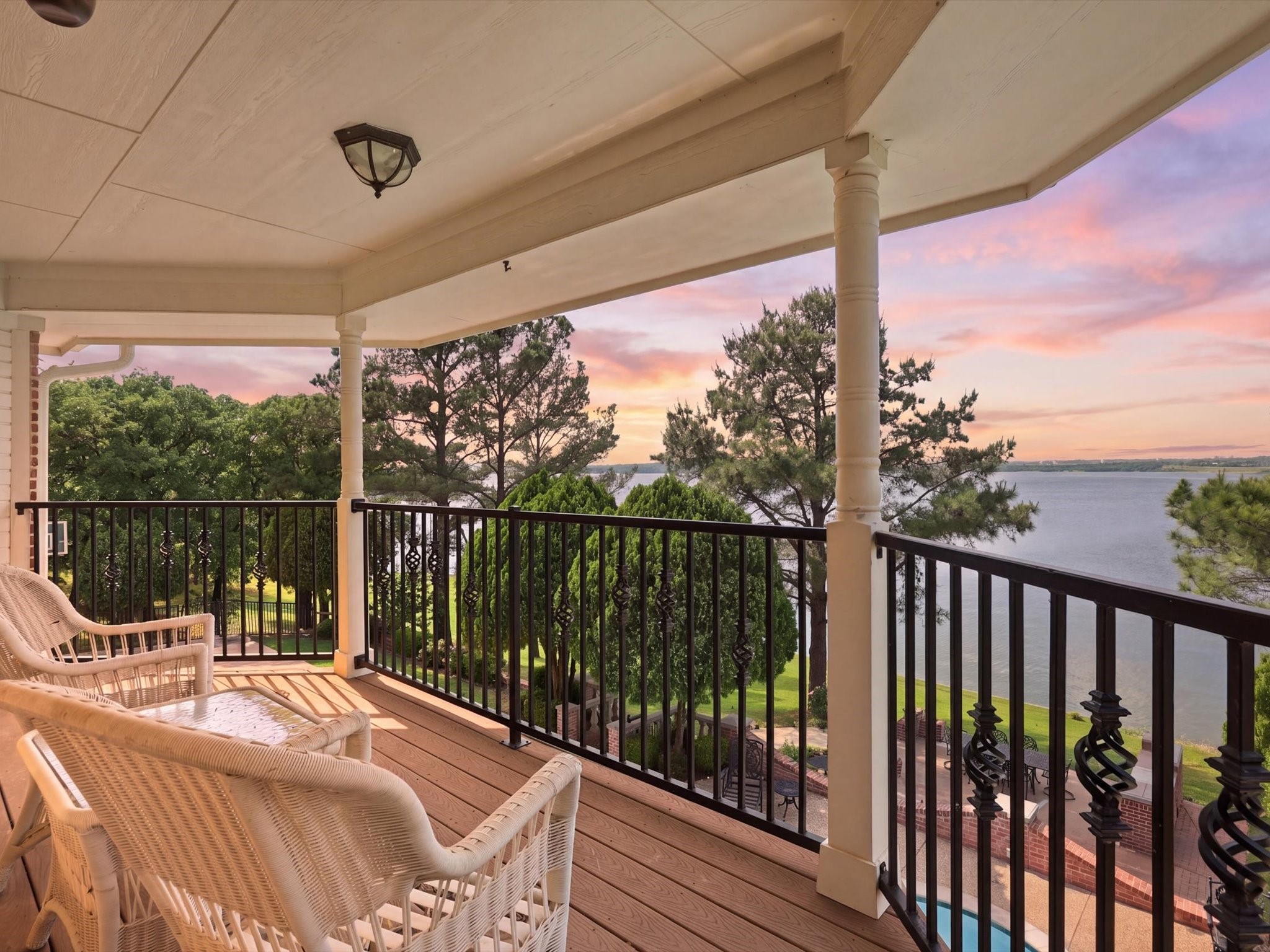 5815 Bay Club Drive
