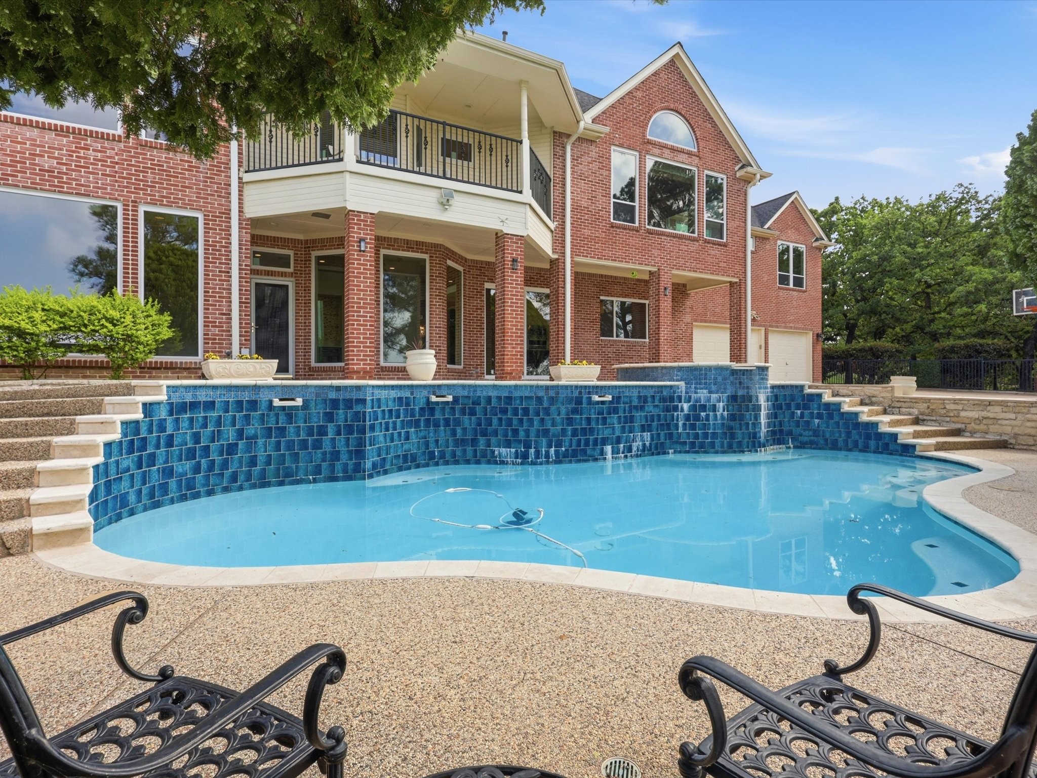 5815 Bay Club Drive