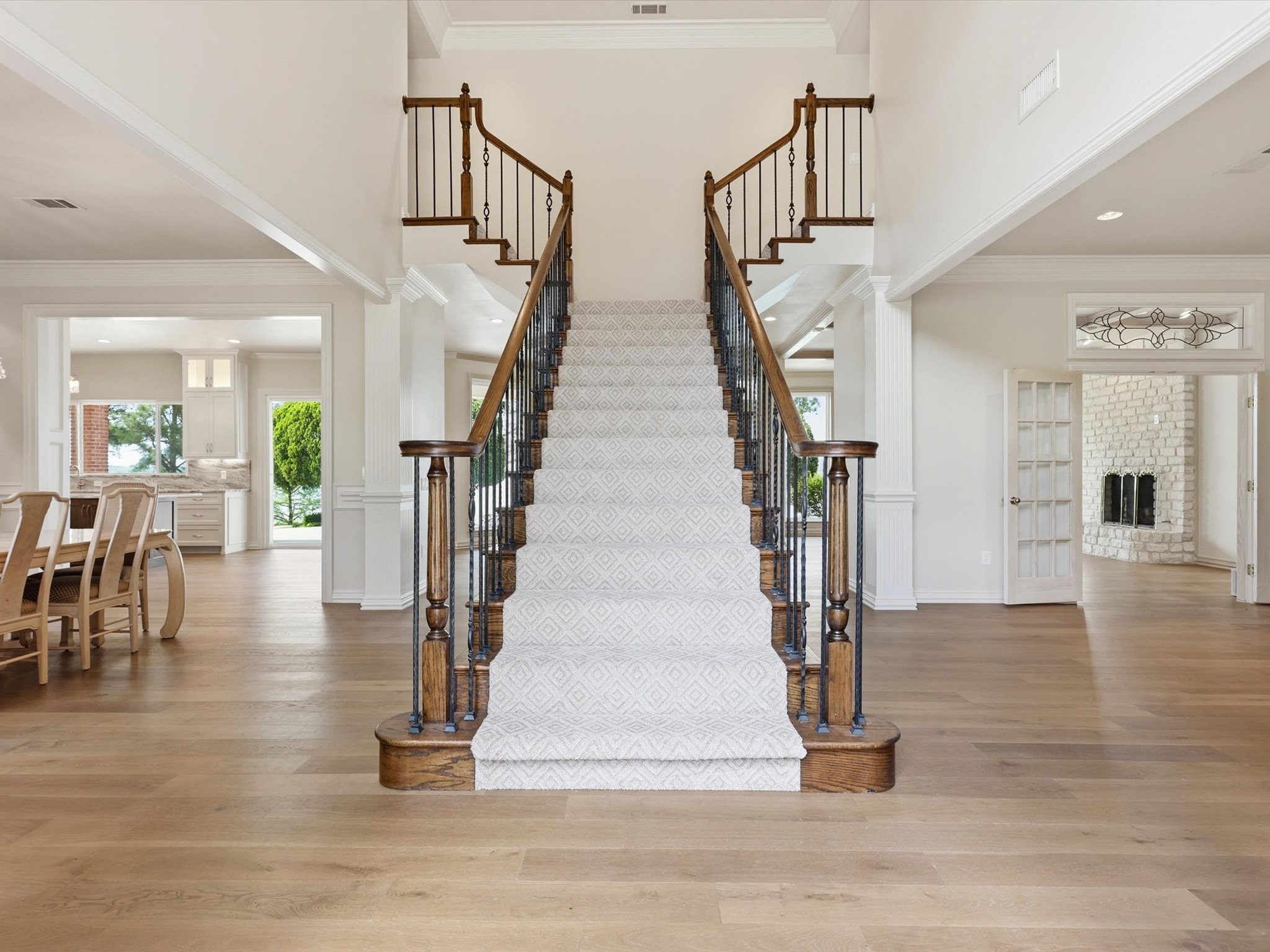 5815 Bay Club Drive