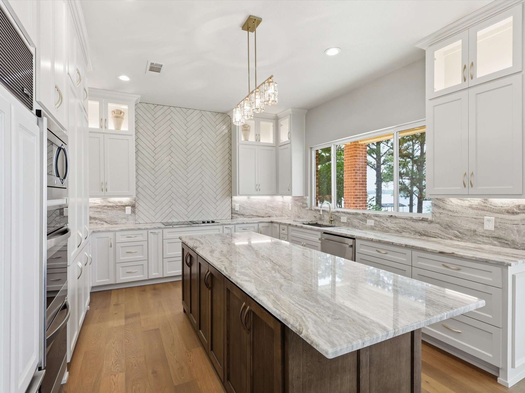 5815 Bay Club Drive