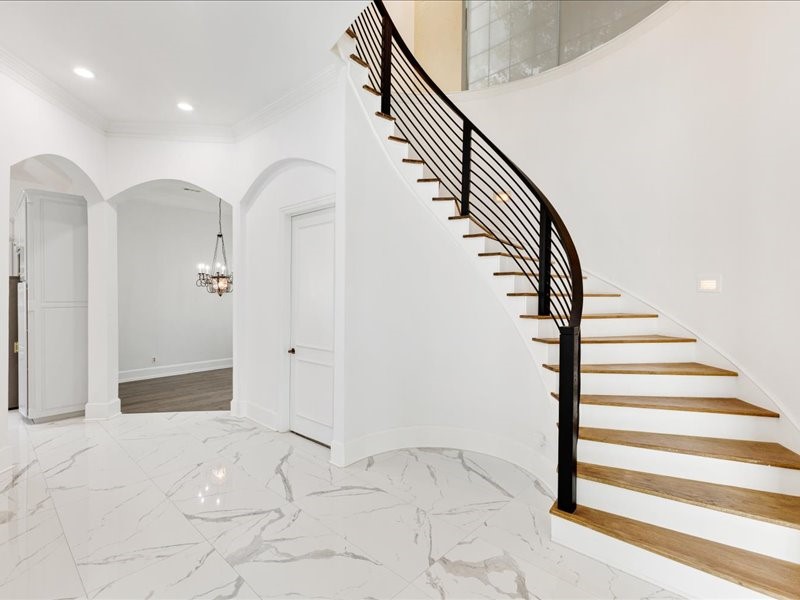 911 Walnut Falls Circle