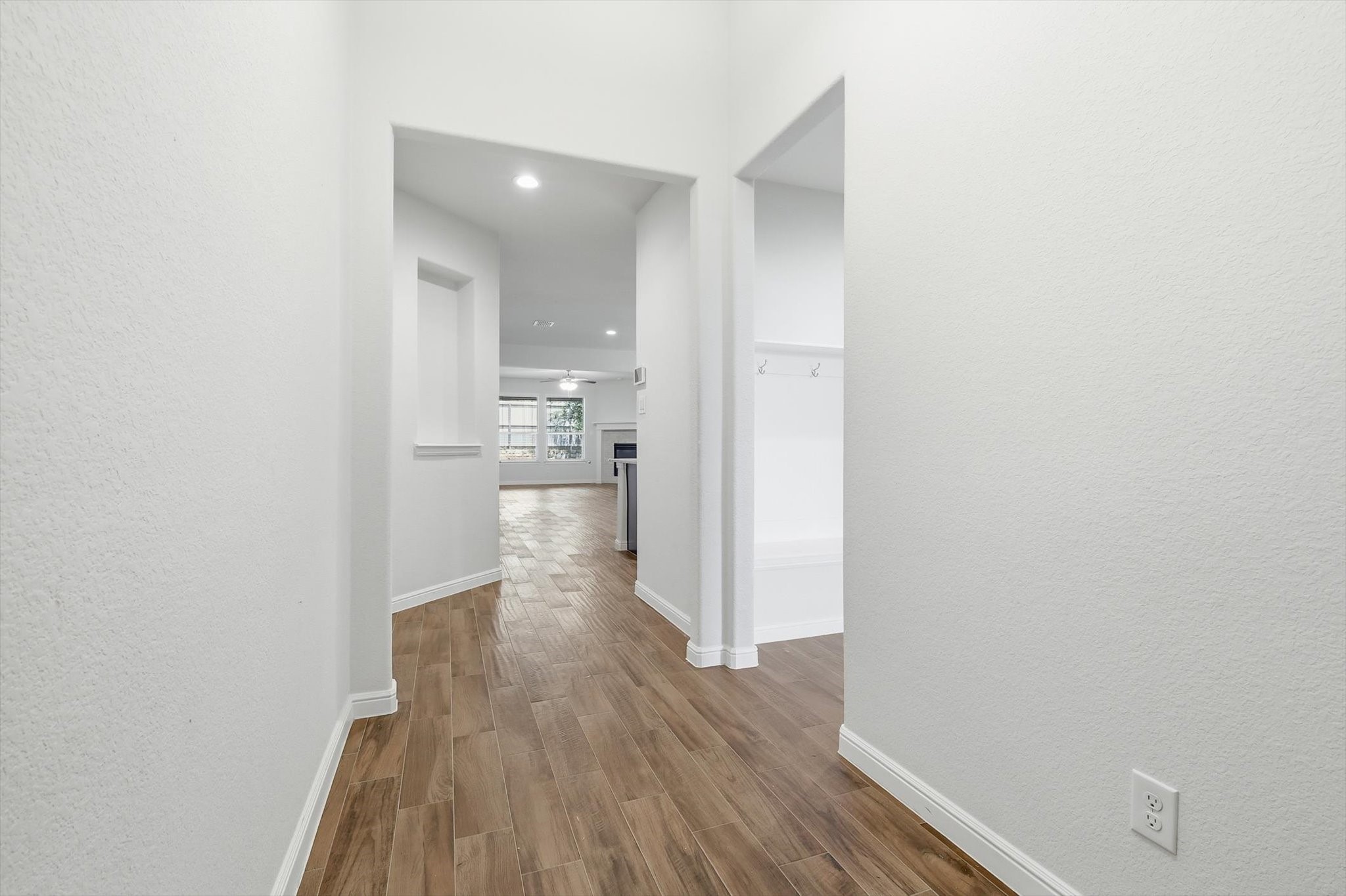 2524 Little Wonder Lane