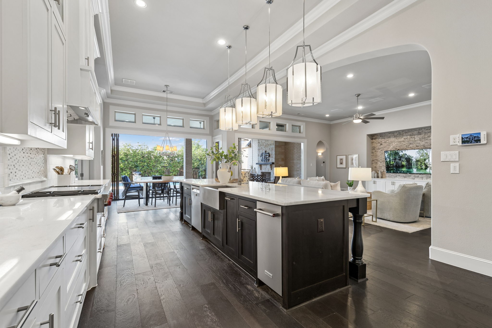305 Woodsong Way