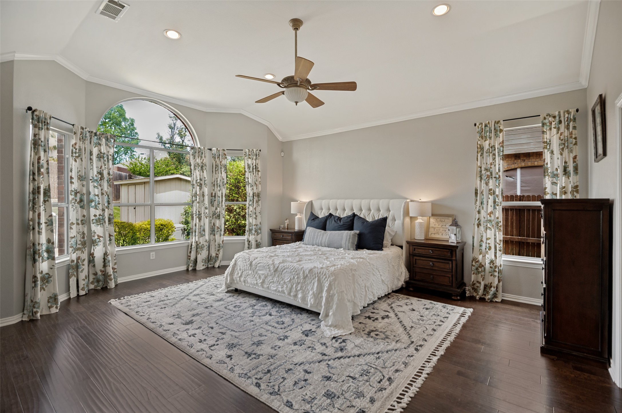1524 Shadywood Lane