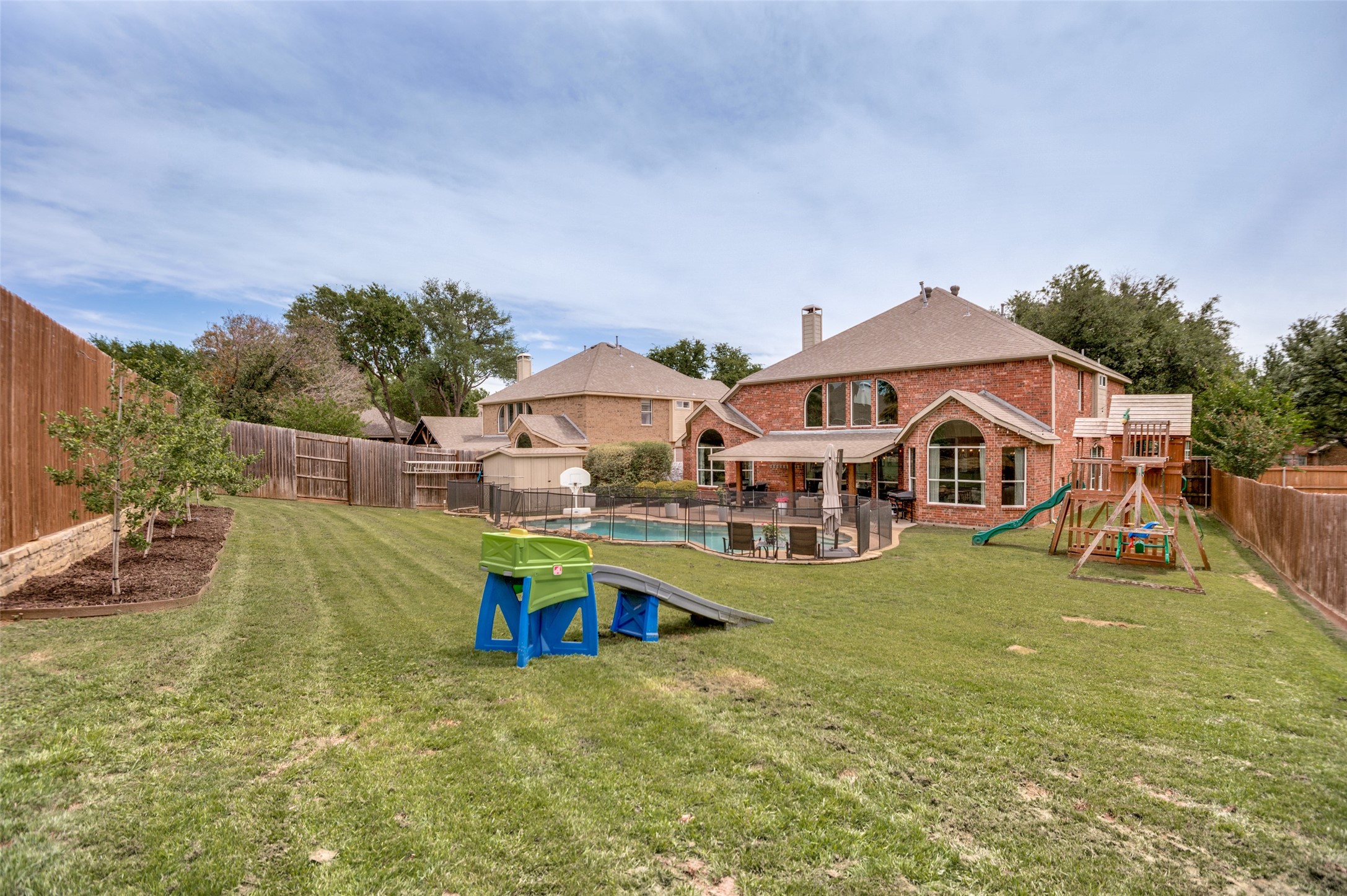 1524 Shadywood Lane