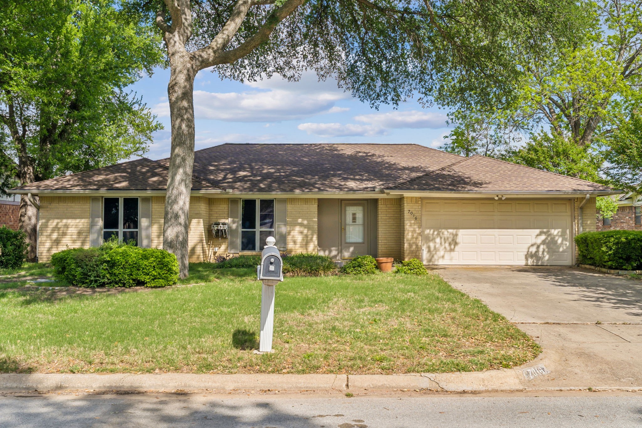 7016 Briardale Drive
