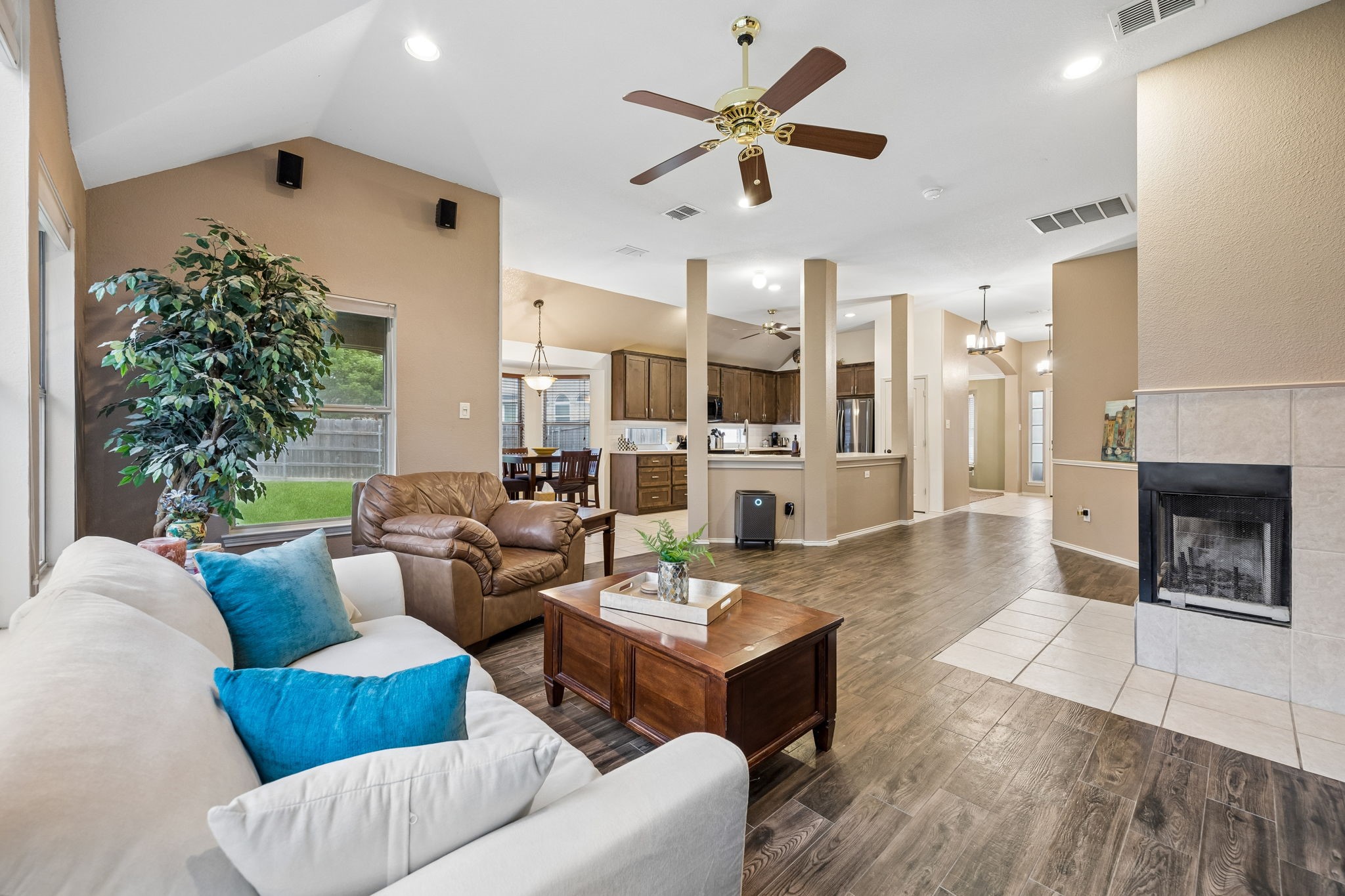 8413 Island Court