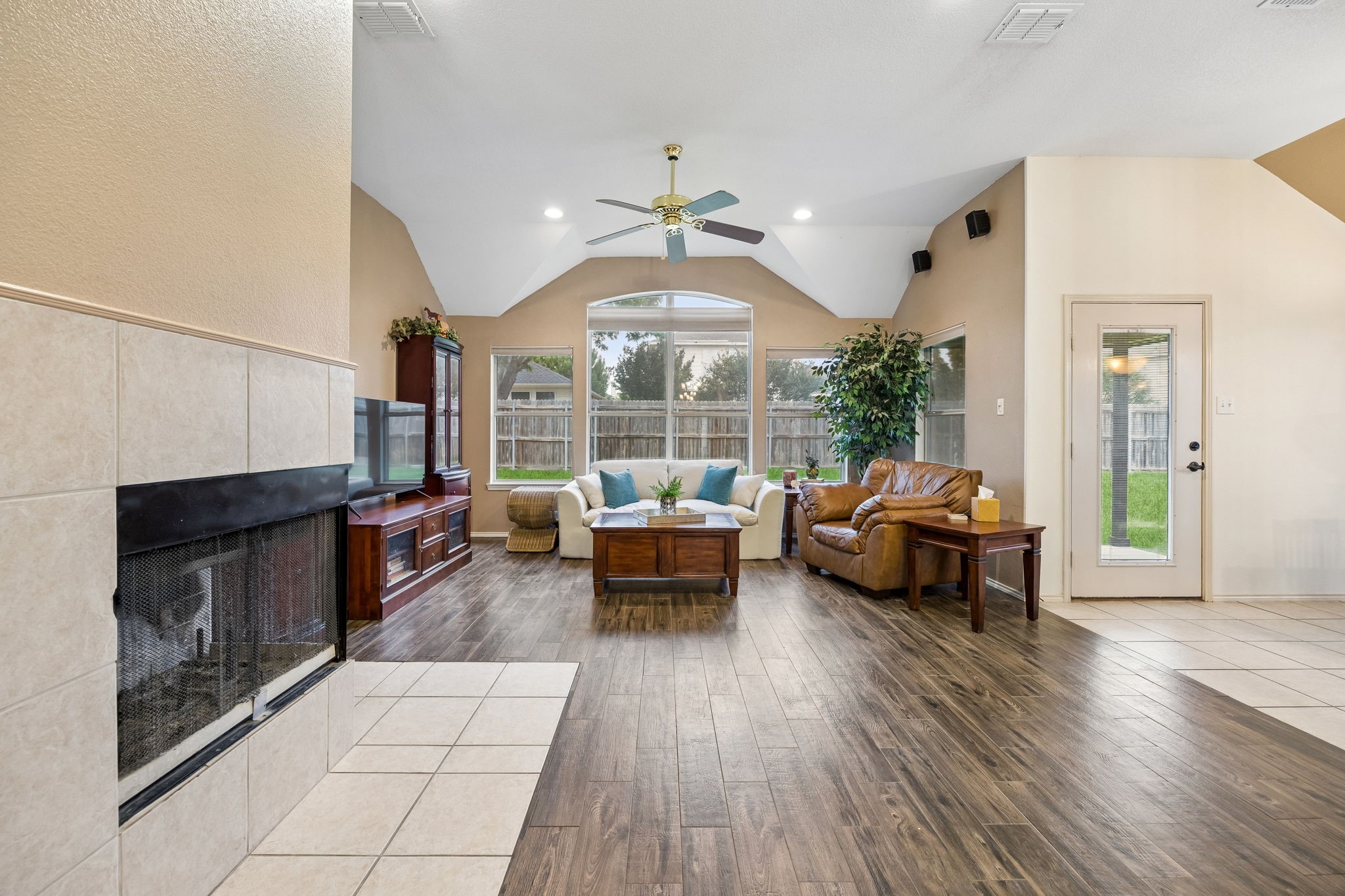 8413 Island Court