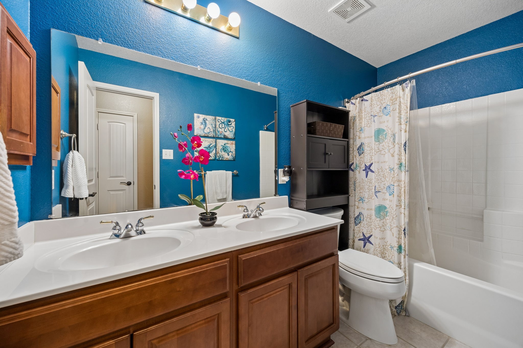 8413 Island Court