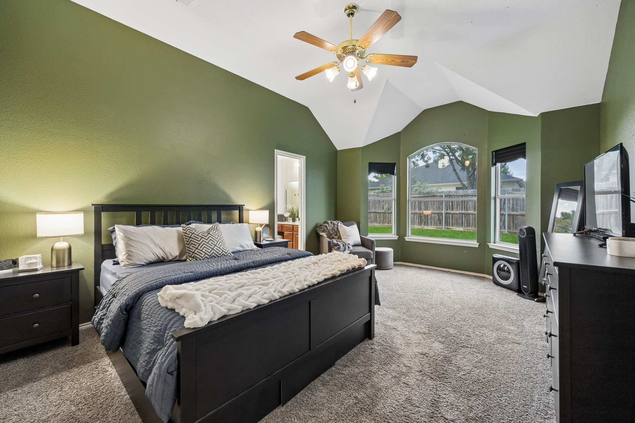 8413 Island Court