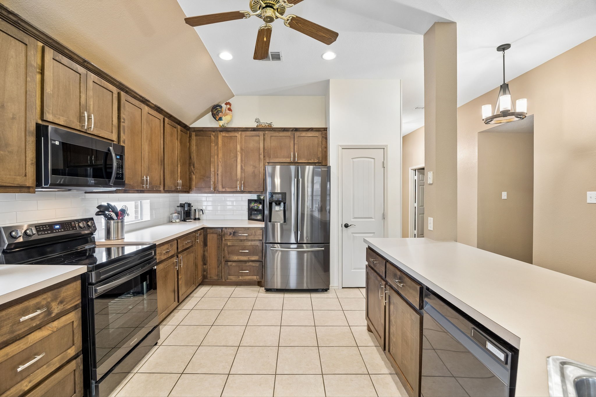 8413 Island Court