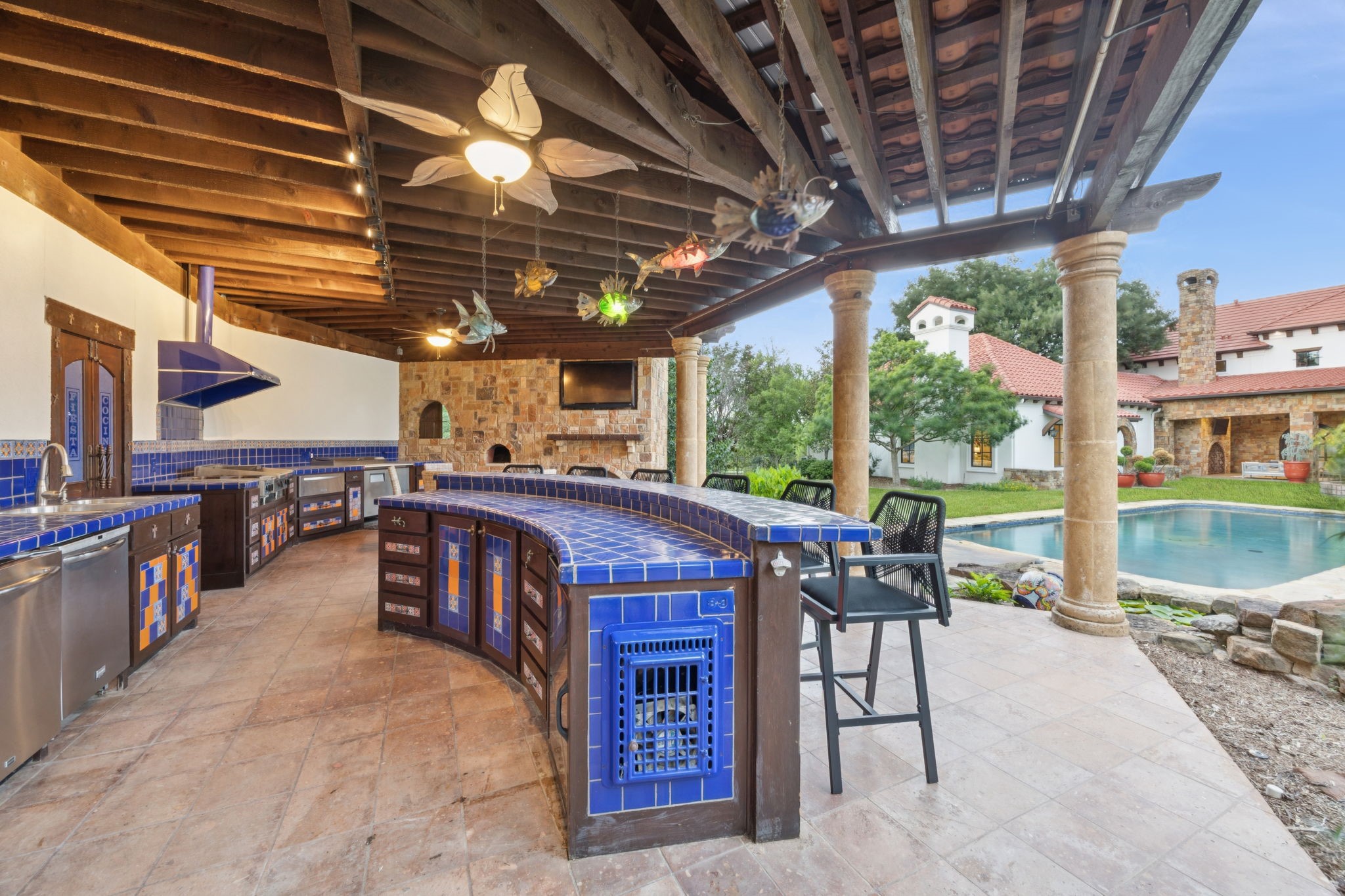1900 Shady Oaks Drive