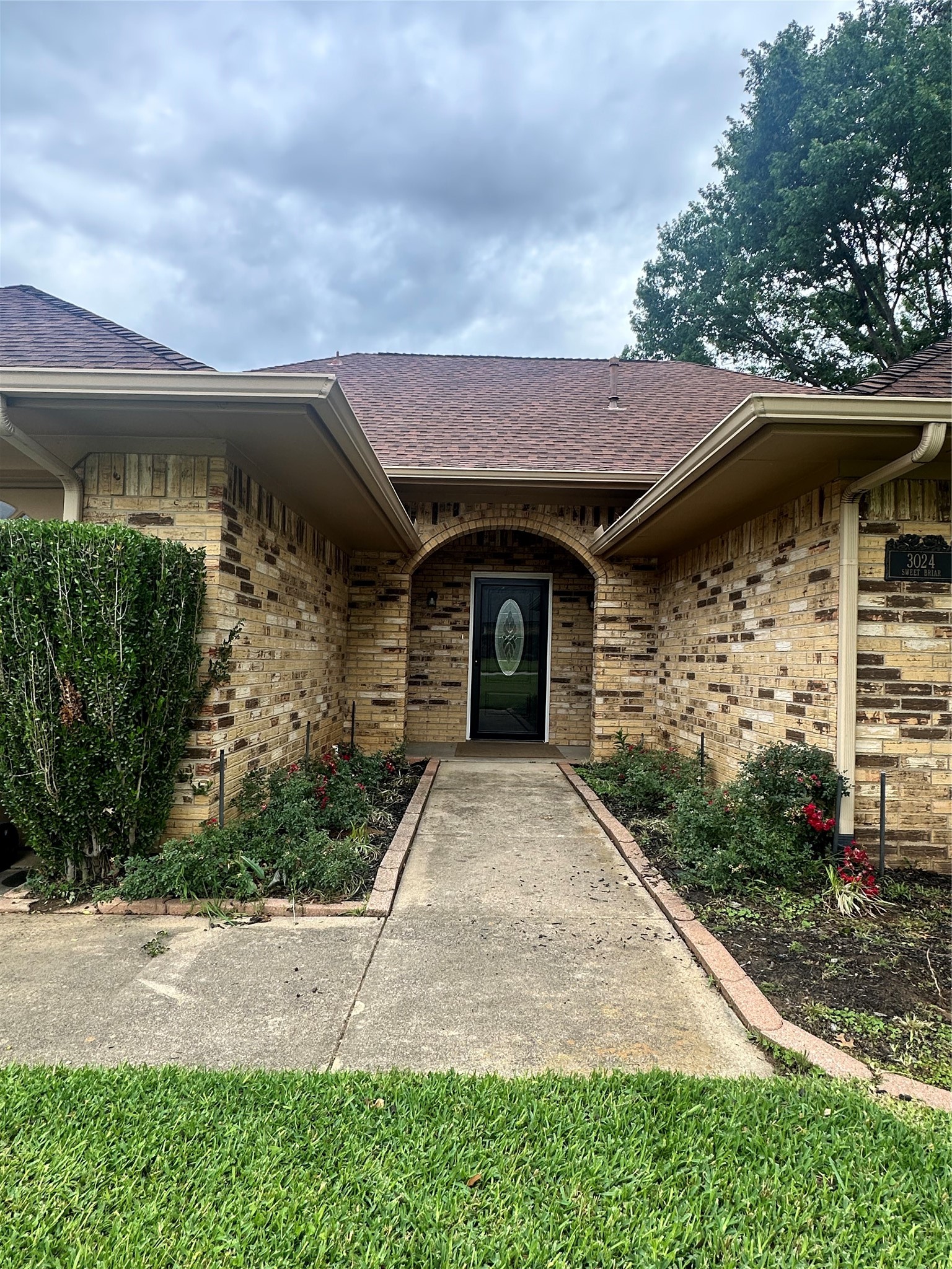 3024 Sweet Briar Street