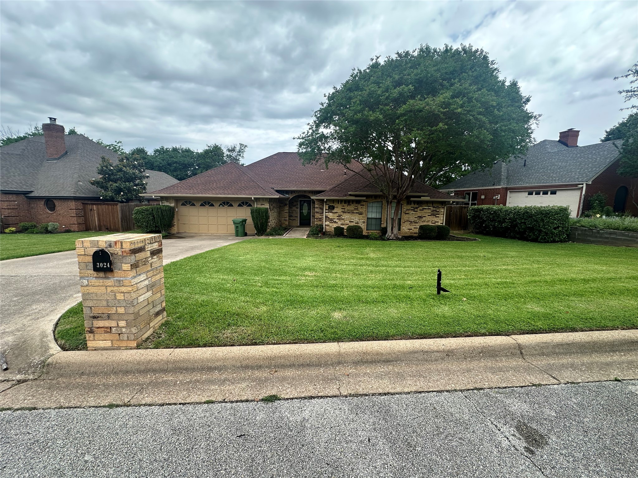 3024 Sweet Briar Street